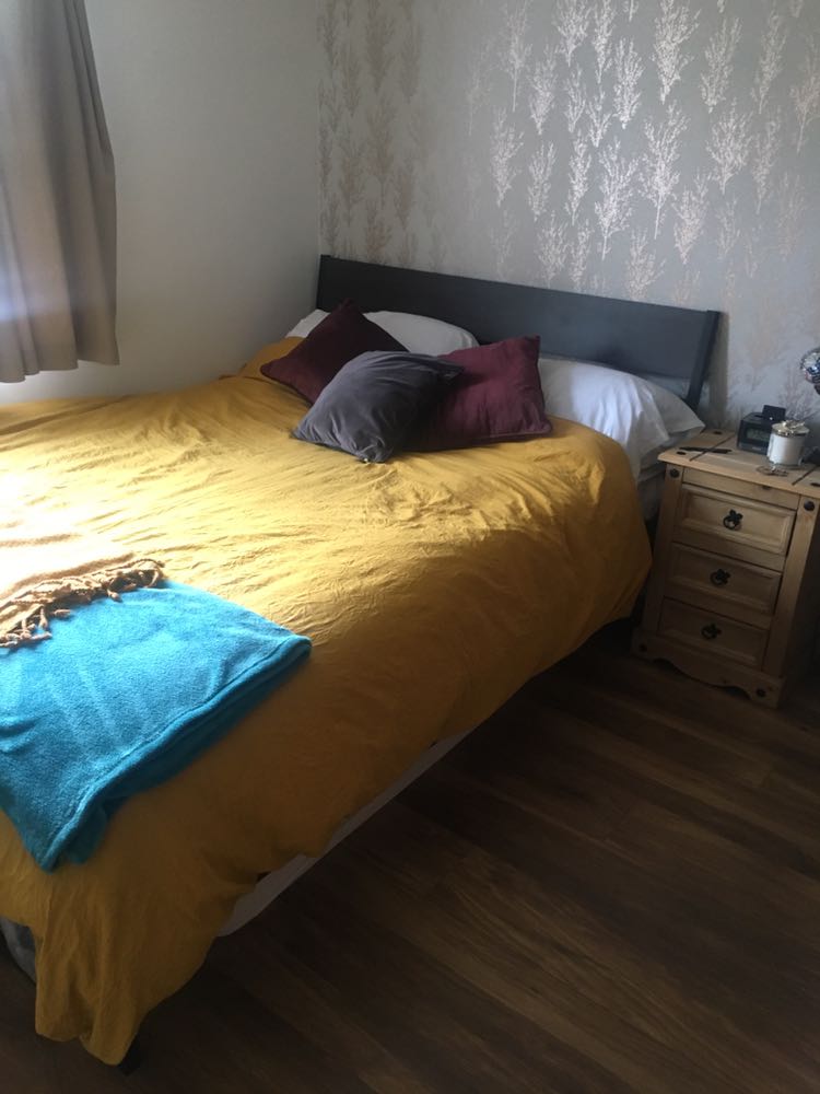 Bedroom/ Bills Included/ Private Bathroom