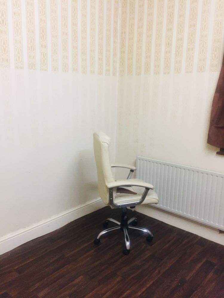 2 bedroom RoomsLocal image