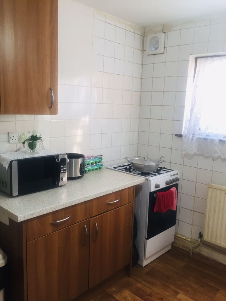2 bedroom RoomsLocal image