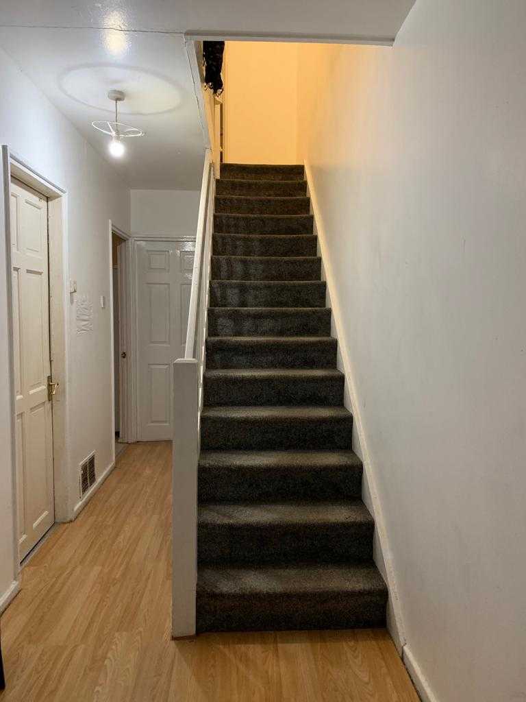 1bedroom RoomsLocal image