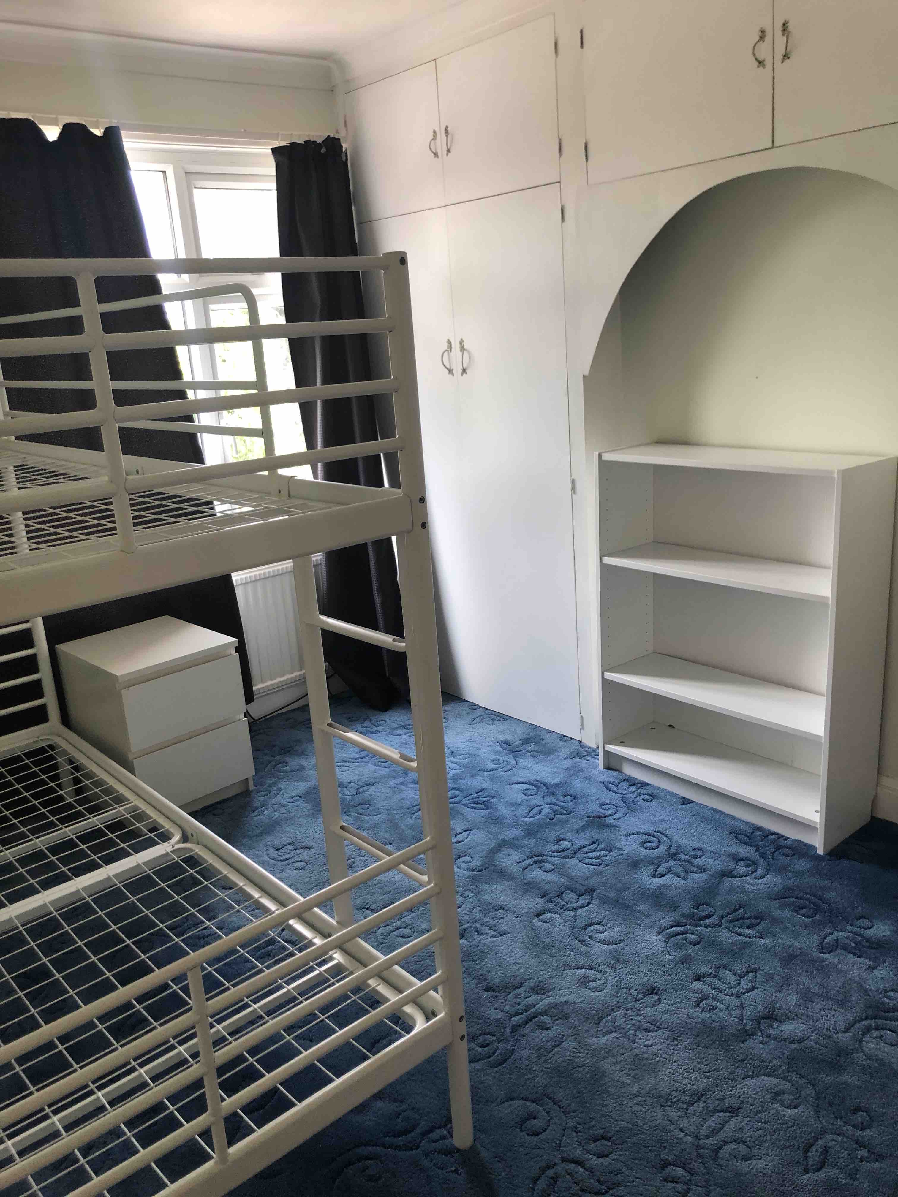 3 RoomsLocal image