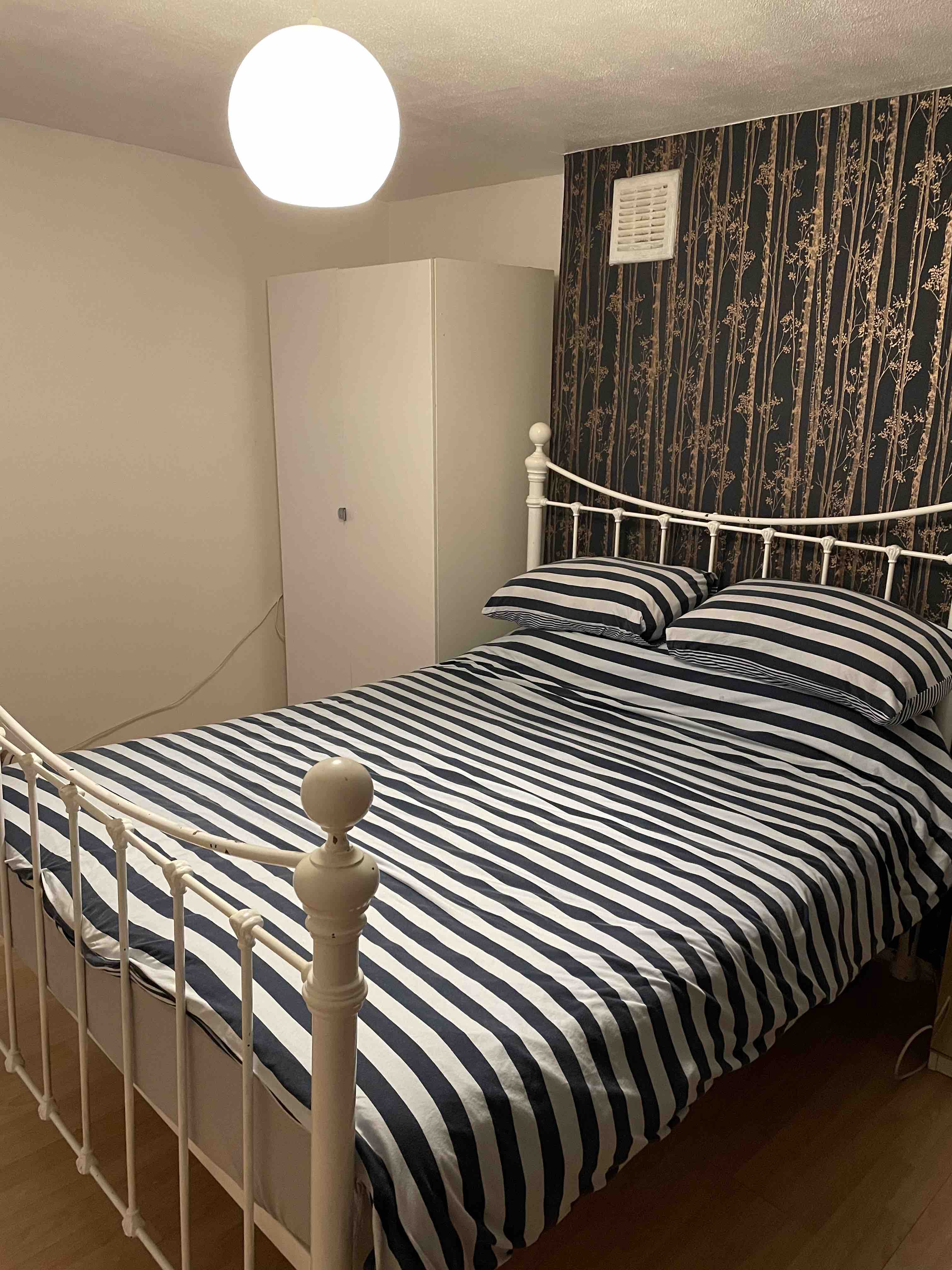 room RoomsLocal image