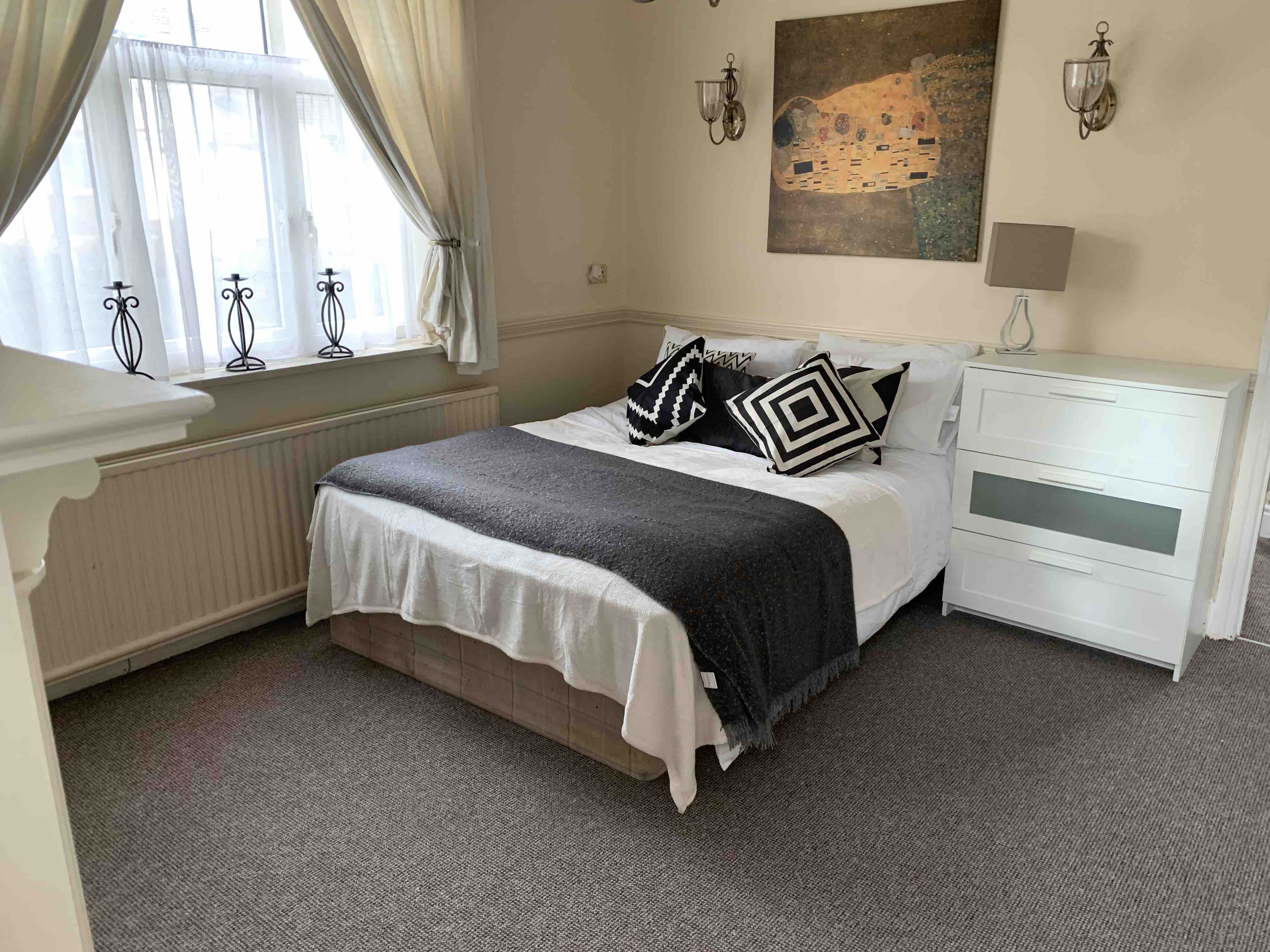 4 bedroom detached, Neston RoomsLocal image