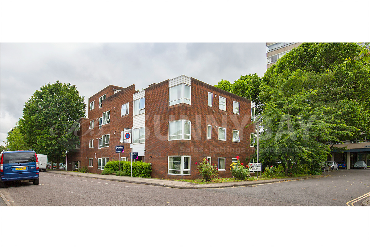 lovely spacious studio in Richmond RoomsLocal image