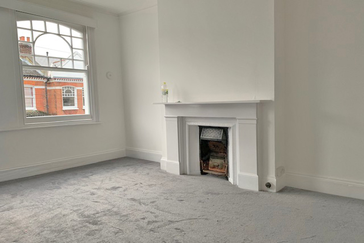 Lovely victorian Maissonte, new flat share, available asap RoomsLocal image