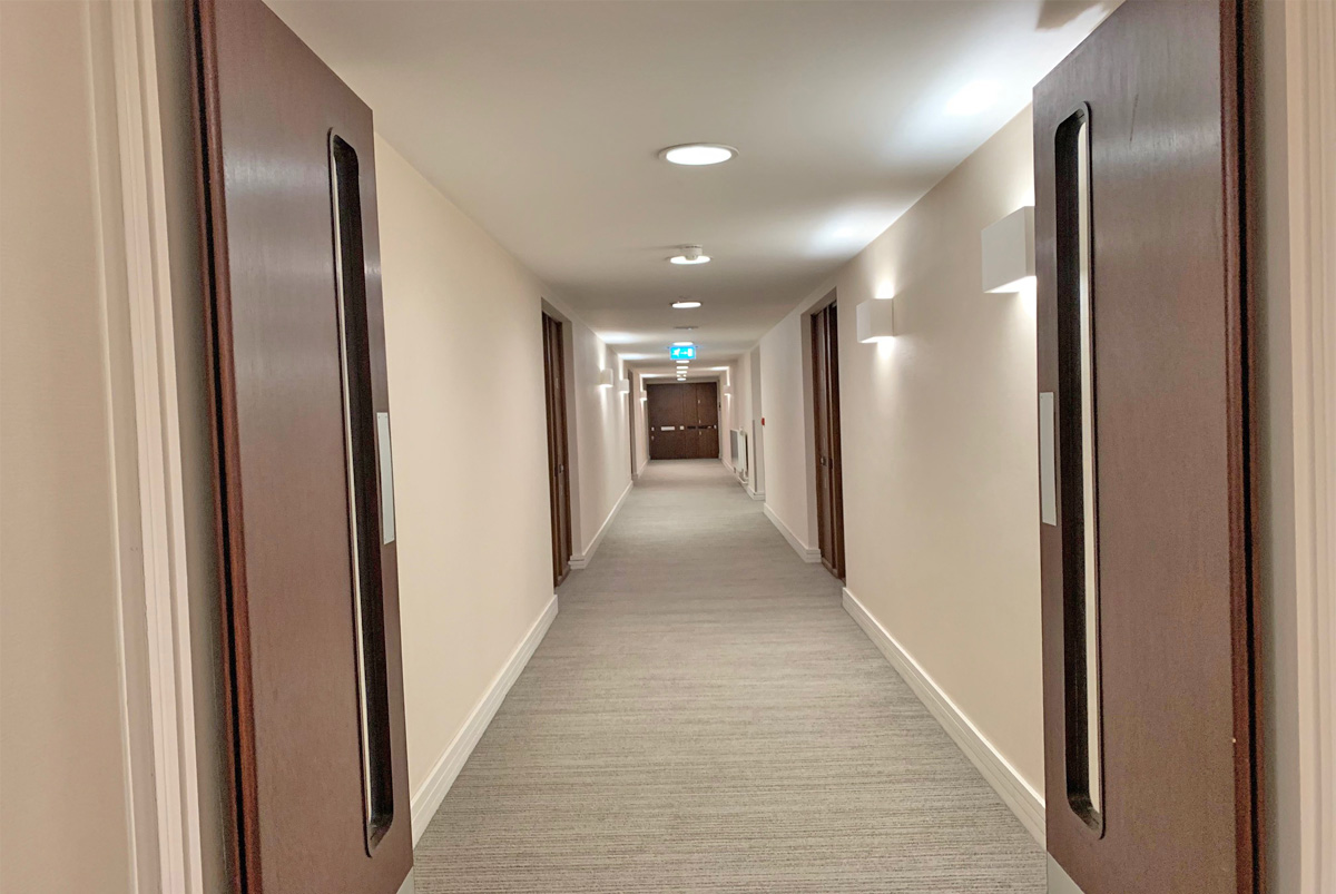2 rooms available in this apartment RoomsLocal image