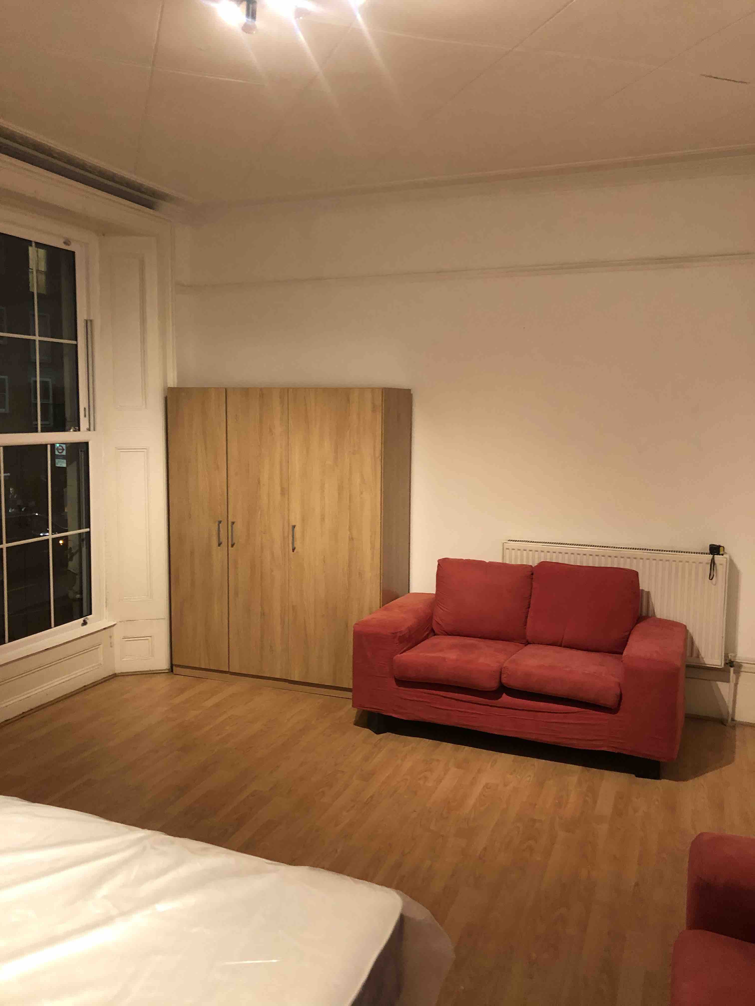 RoomsLocal image