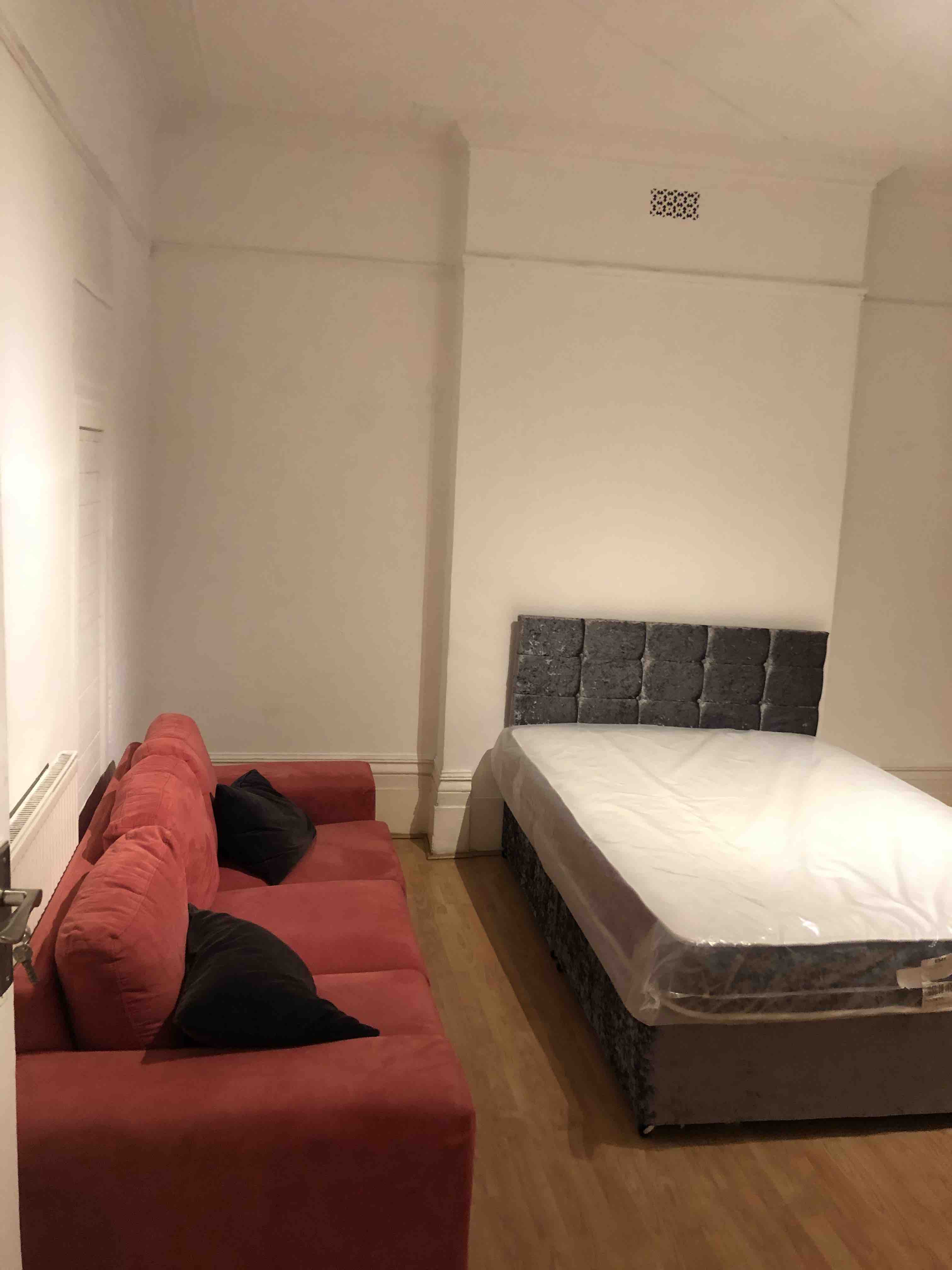  RoomsLocal image