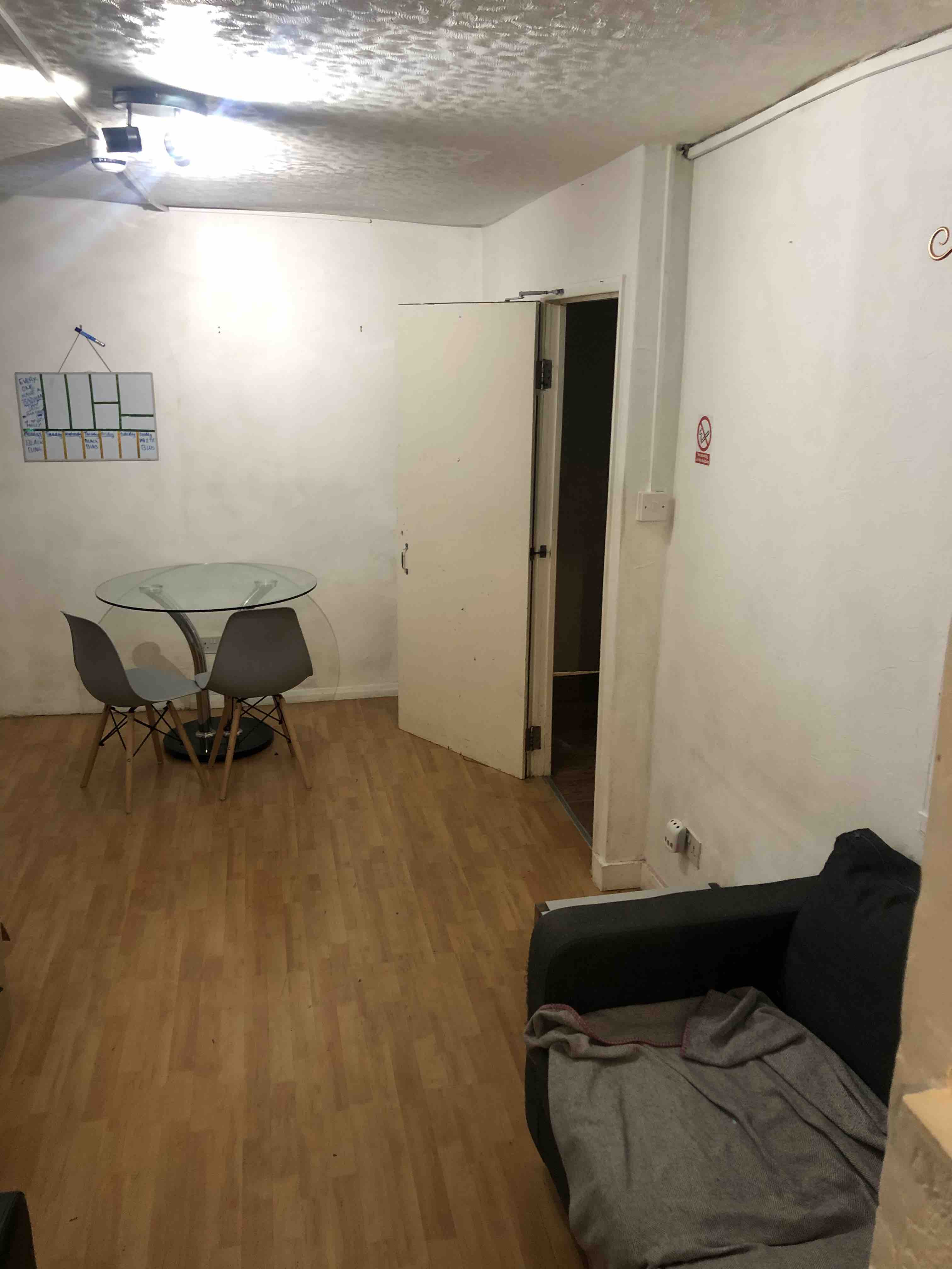 house share shadwell RoomsLocal image