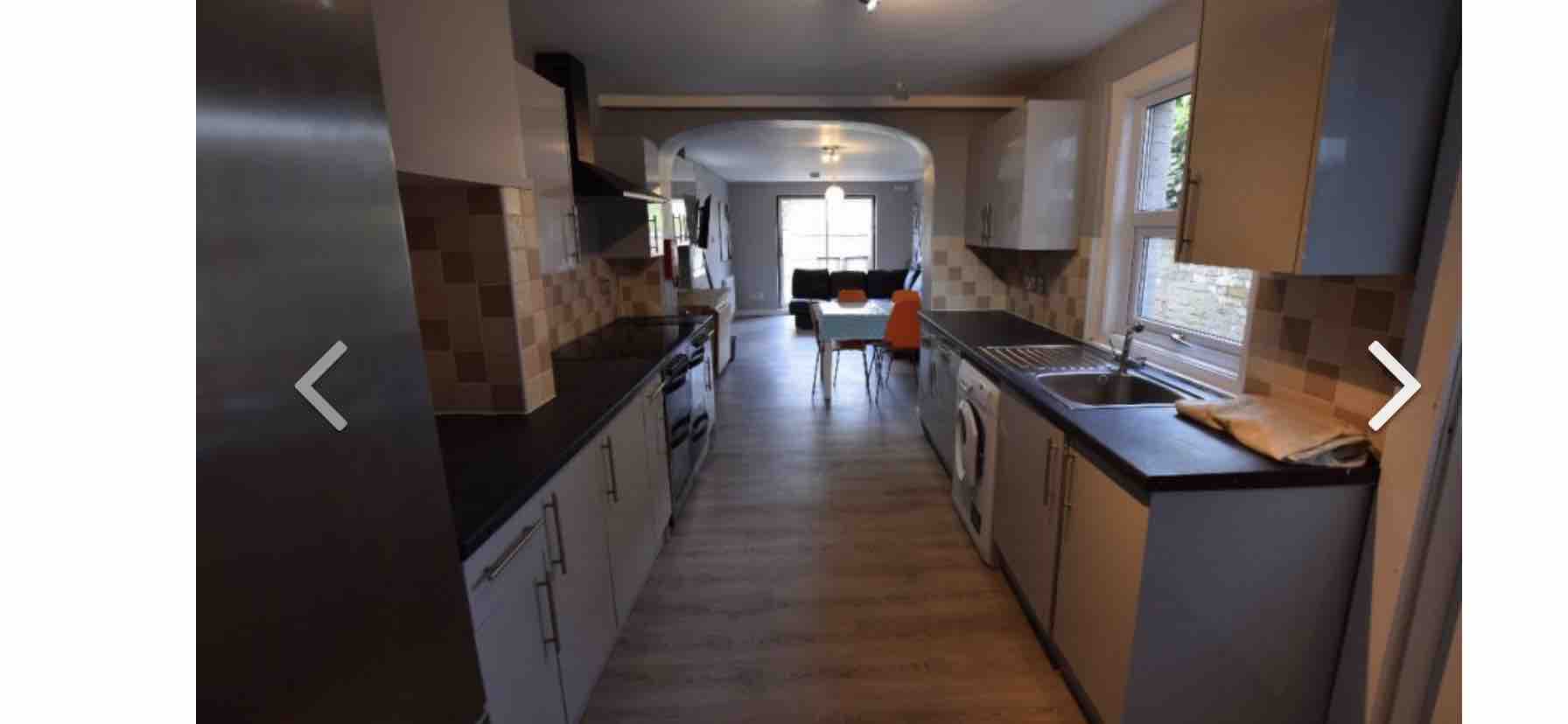 1 available room RoomsLocal image