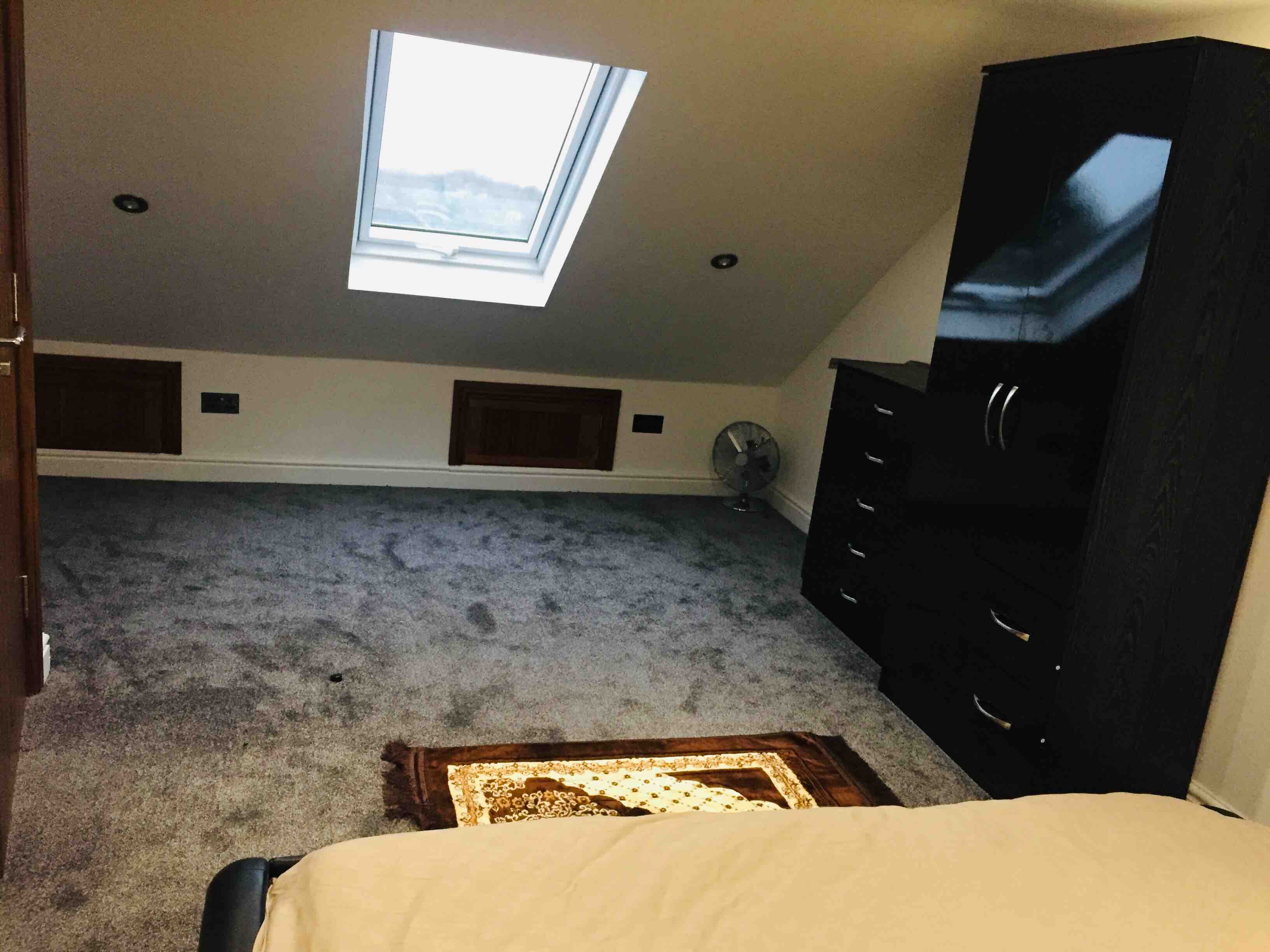 1 room in Oxford, OX30AP RoomsLocal image