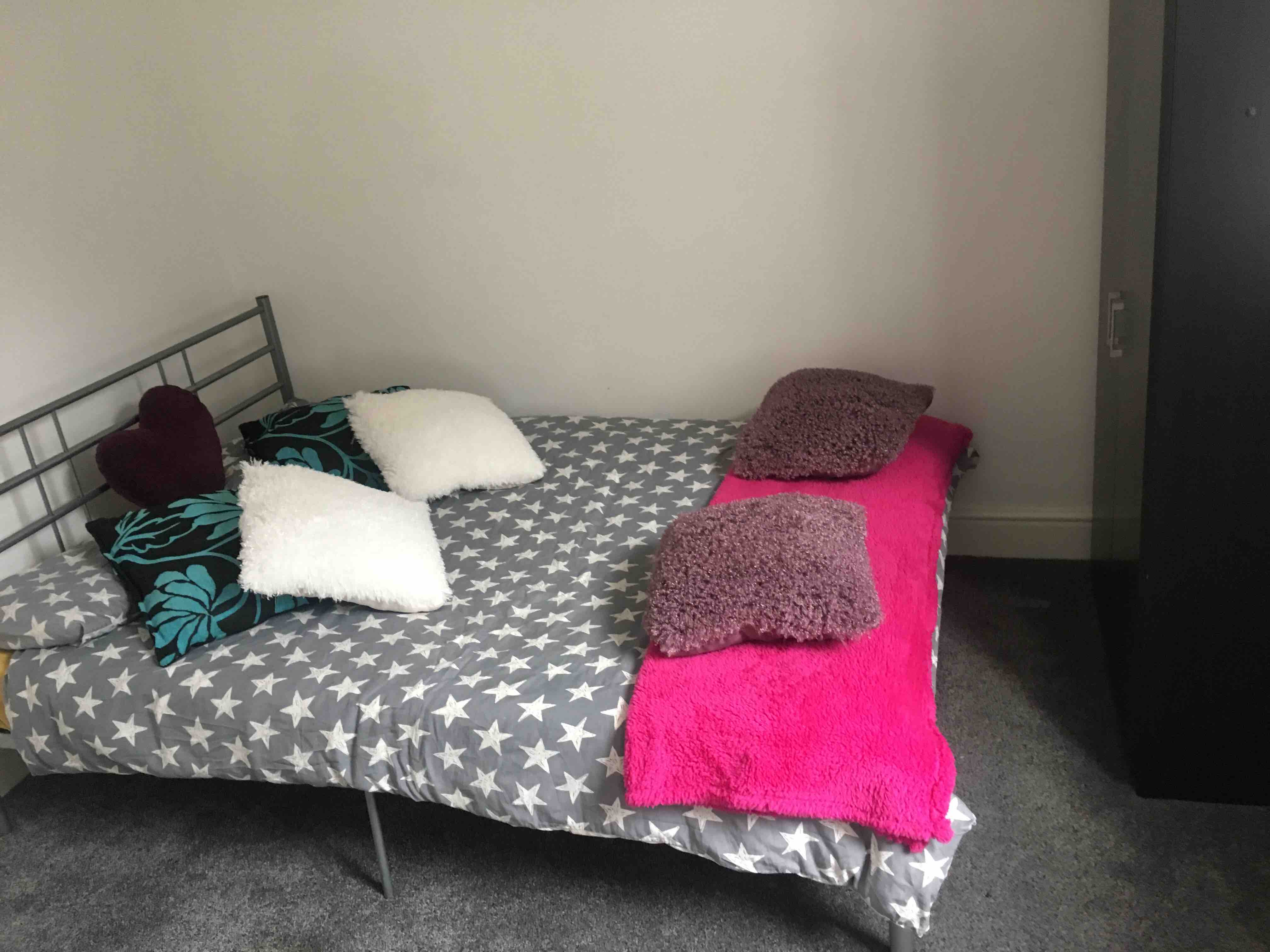  RoomsLocal image
