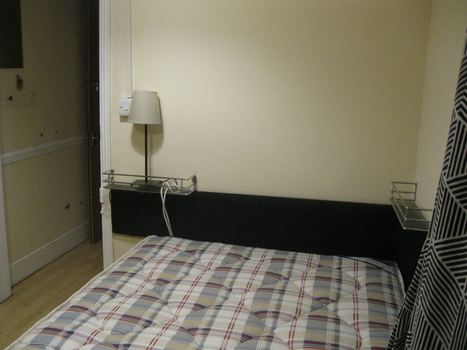 single room in Ellesmere road, Chiswick RoomsLocal image