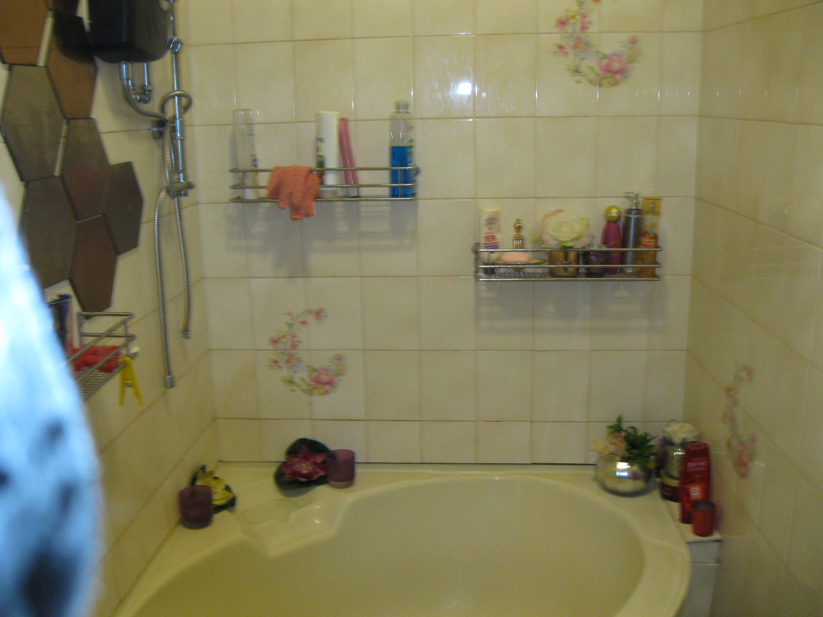 single room in Ellesmere road, Chiswick RoomsLocal image