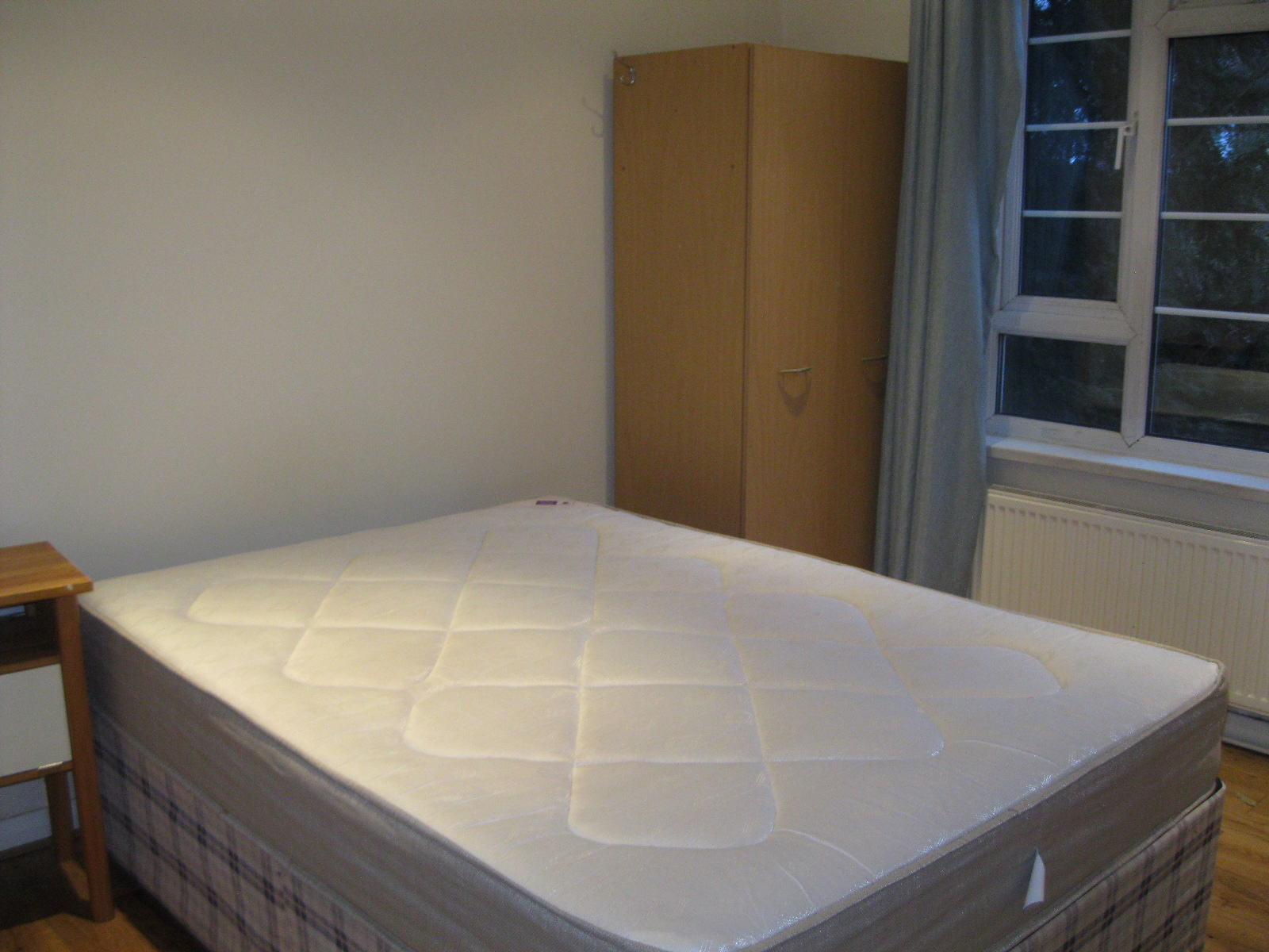 double room with own bathroom RoomsLocal image