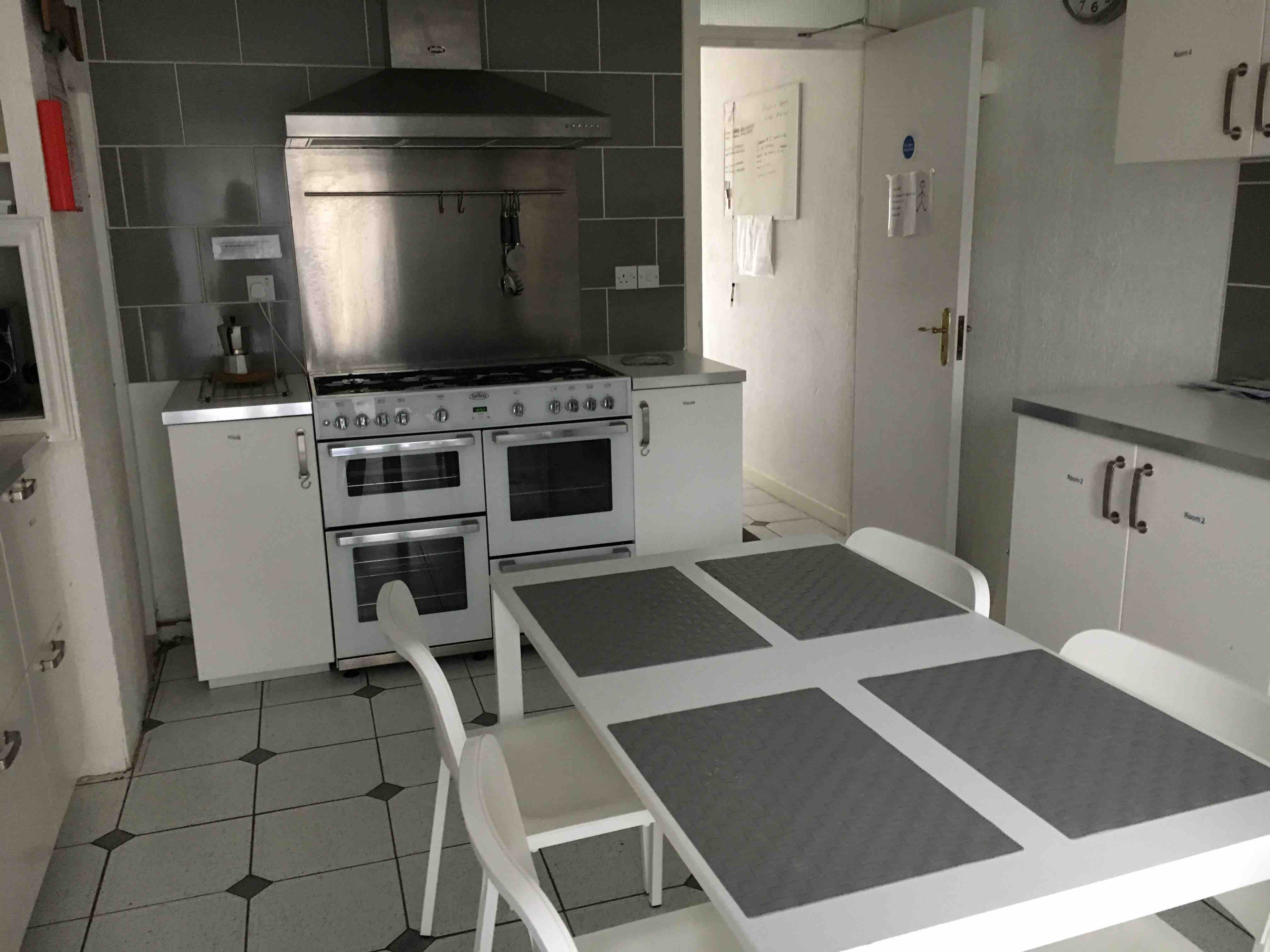 1 room in Greenford, UB6 0SS RoomsLocal image
