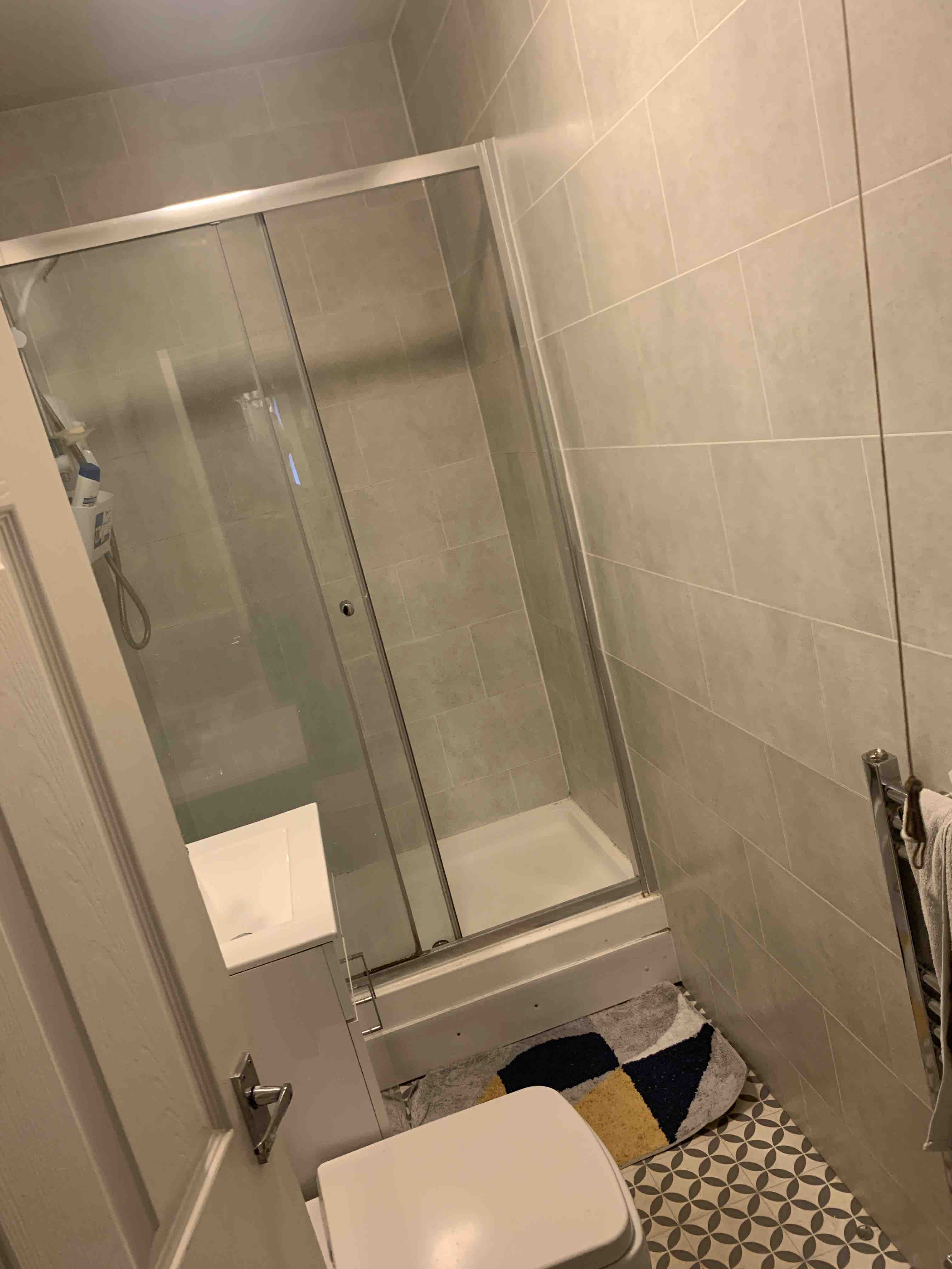 1 bedroom RoomsLocal image