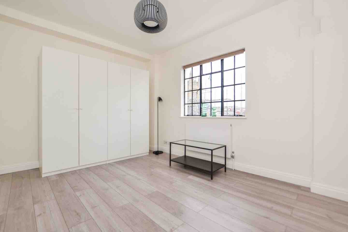  RoomsLocal image