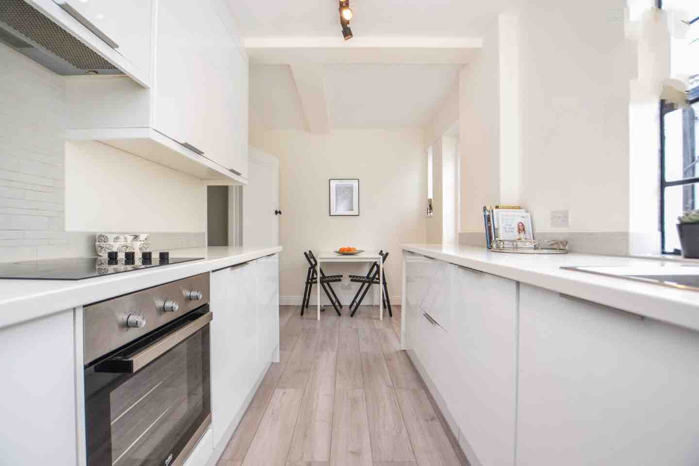  RoomsLocal image