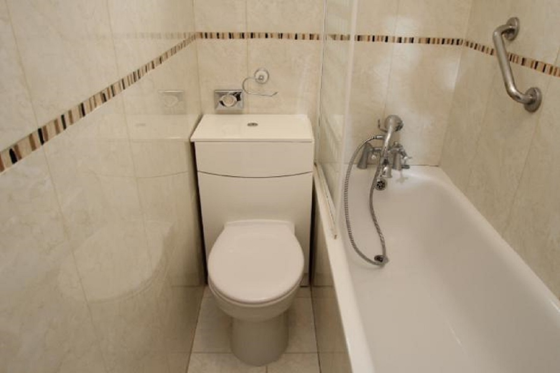 Fantactic double bedroom available in Islington London RoomsLocal image