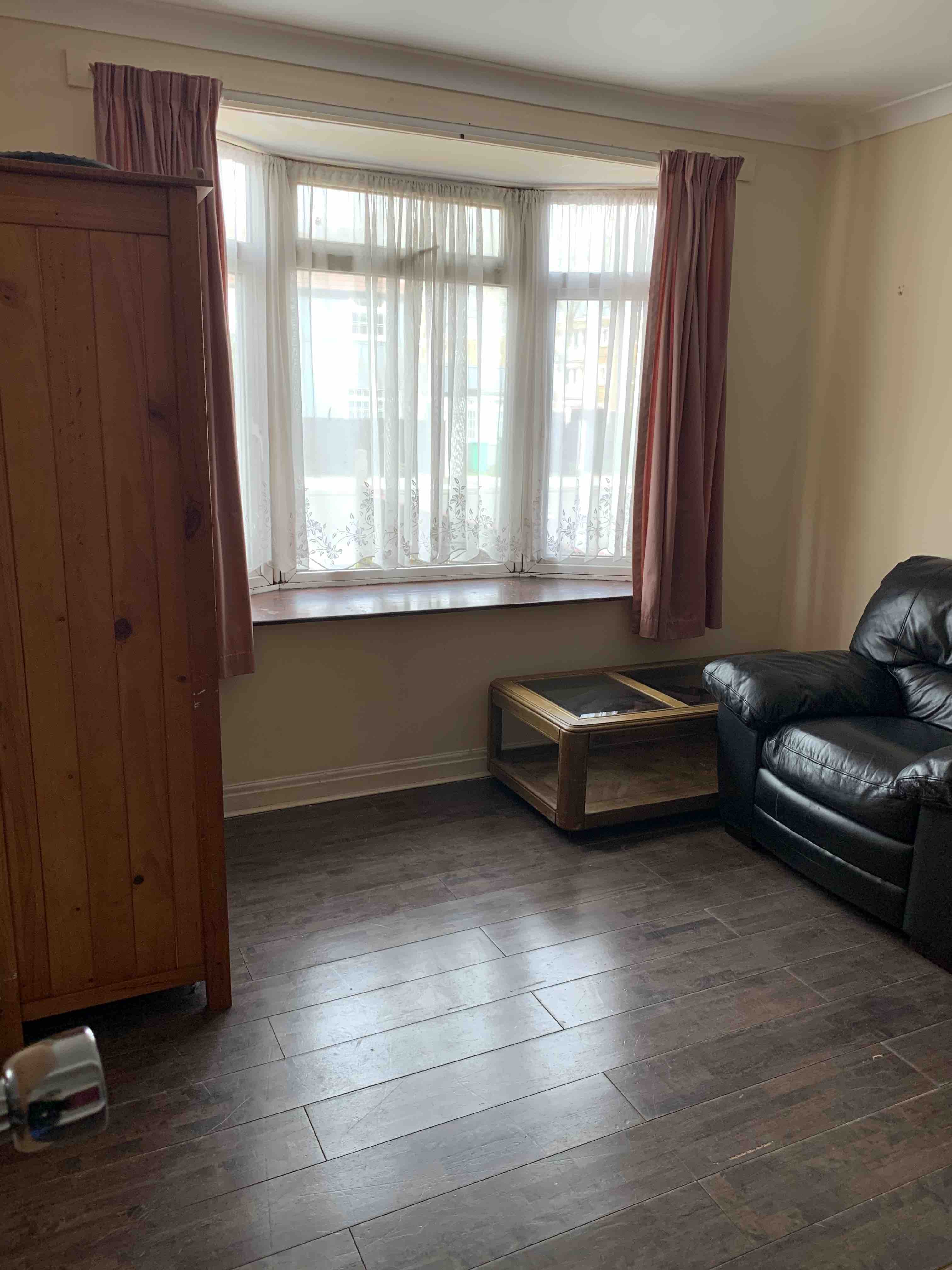Double bedroom in Twickenham RoomsLocal image