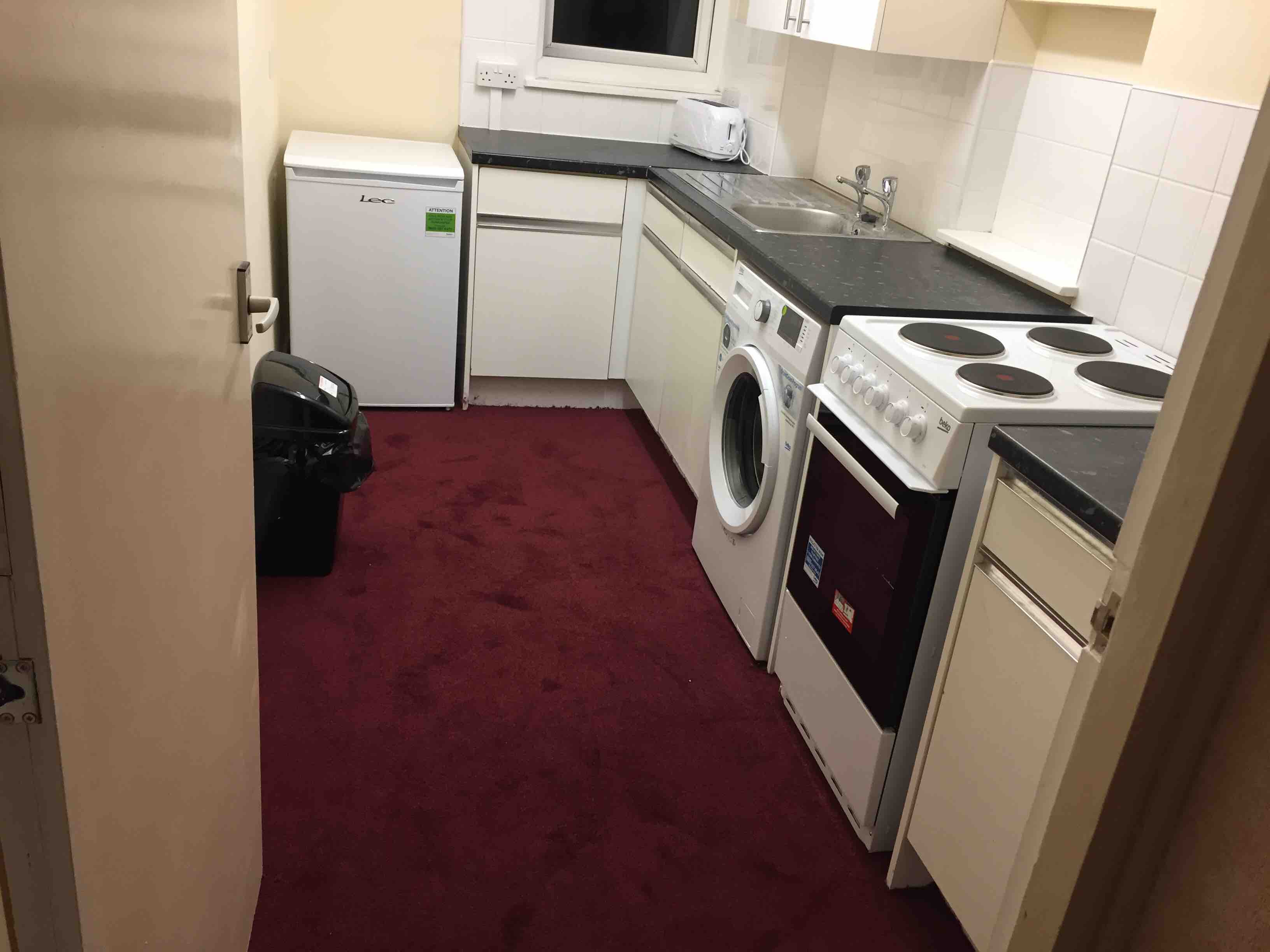 1 room in London, NW95TG RoomsLocal image