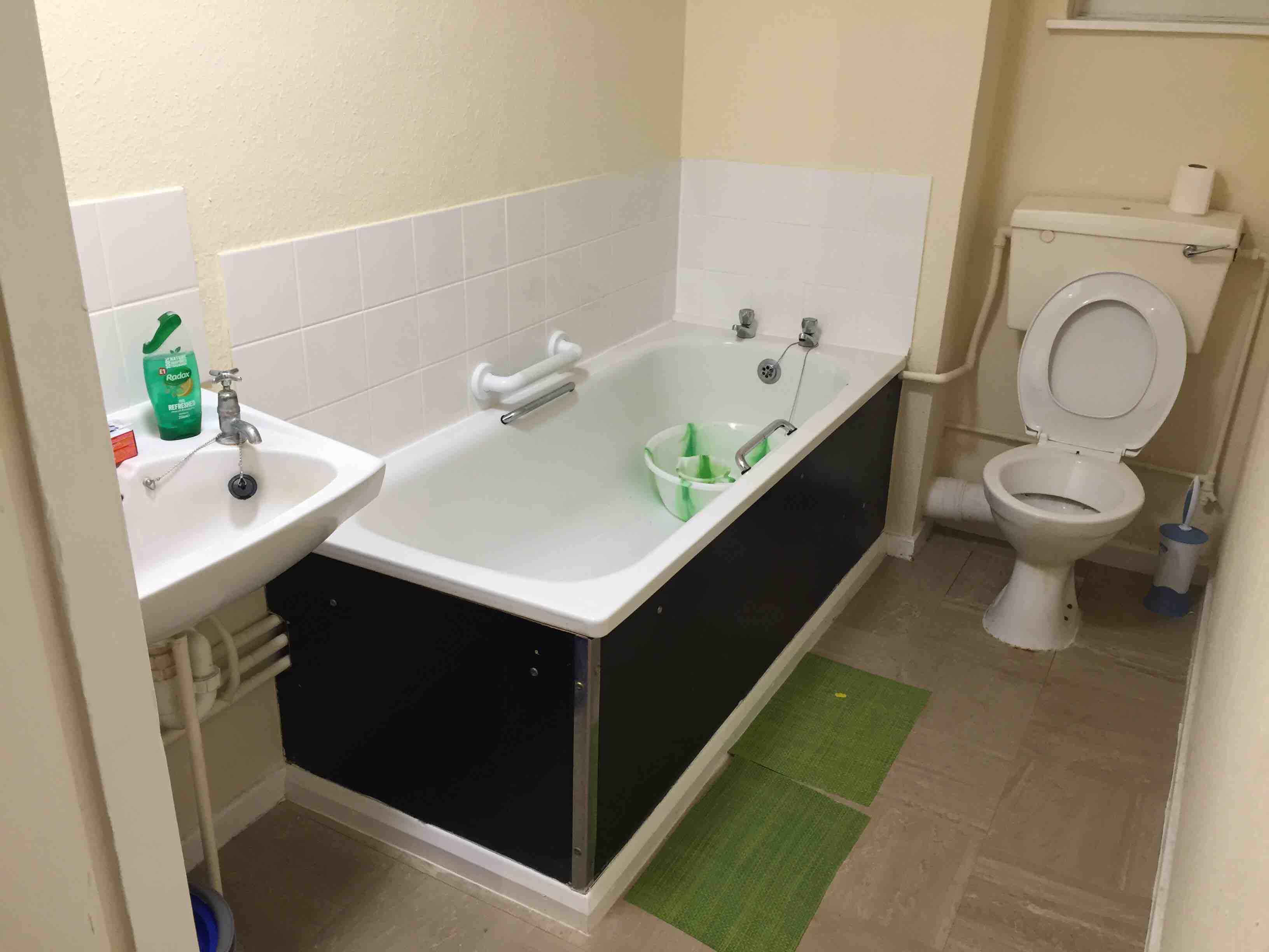 1 room in London, NW95TG RoomsLocal image
