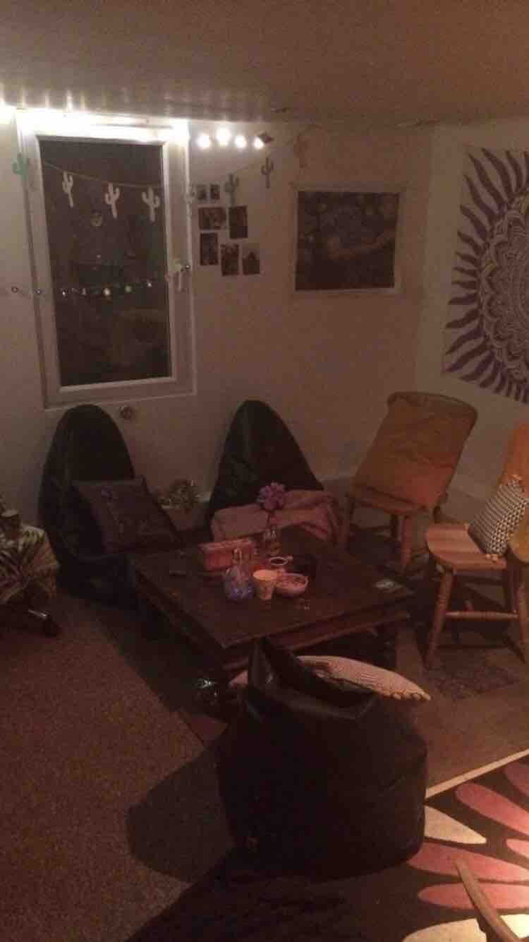 Housemate needed for a double room! RoomsLocal image