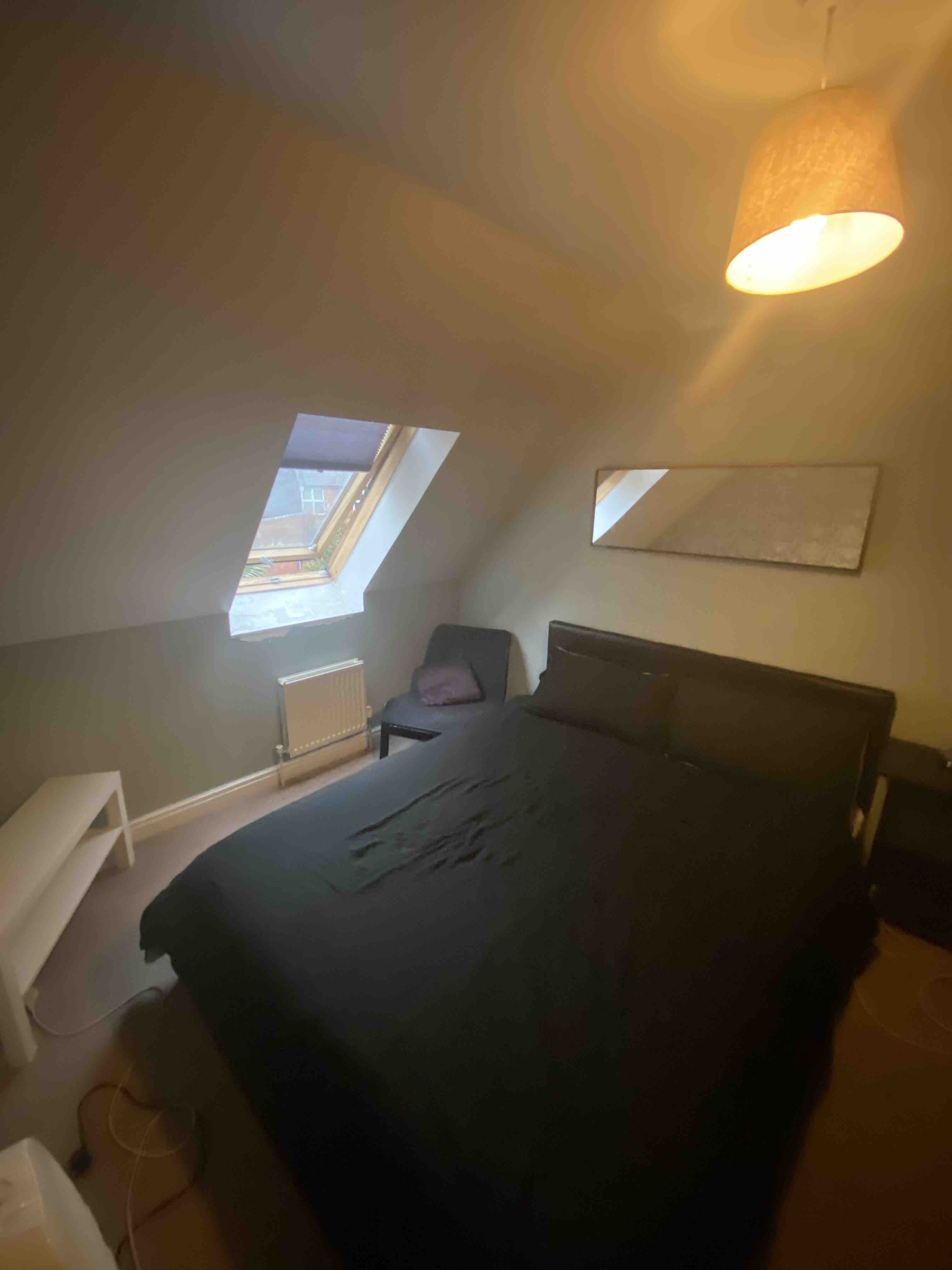 Large Funished Room, Milton Keynes RoomsLocal image