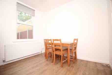  RoomsLocal image