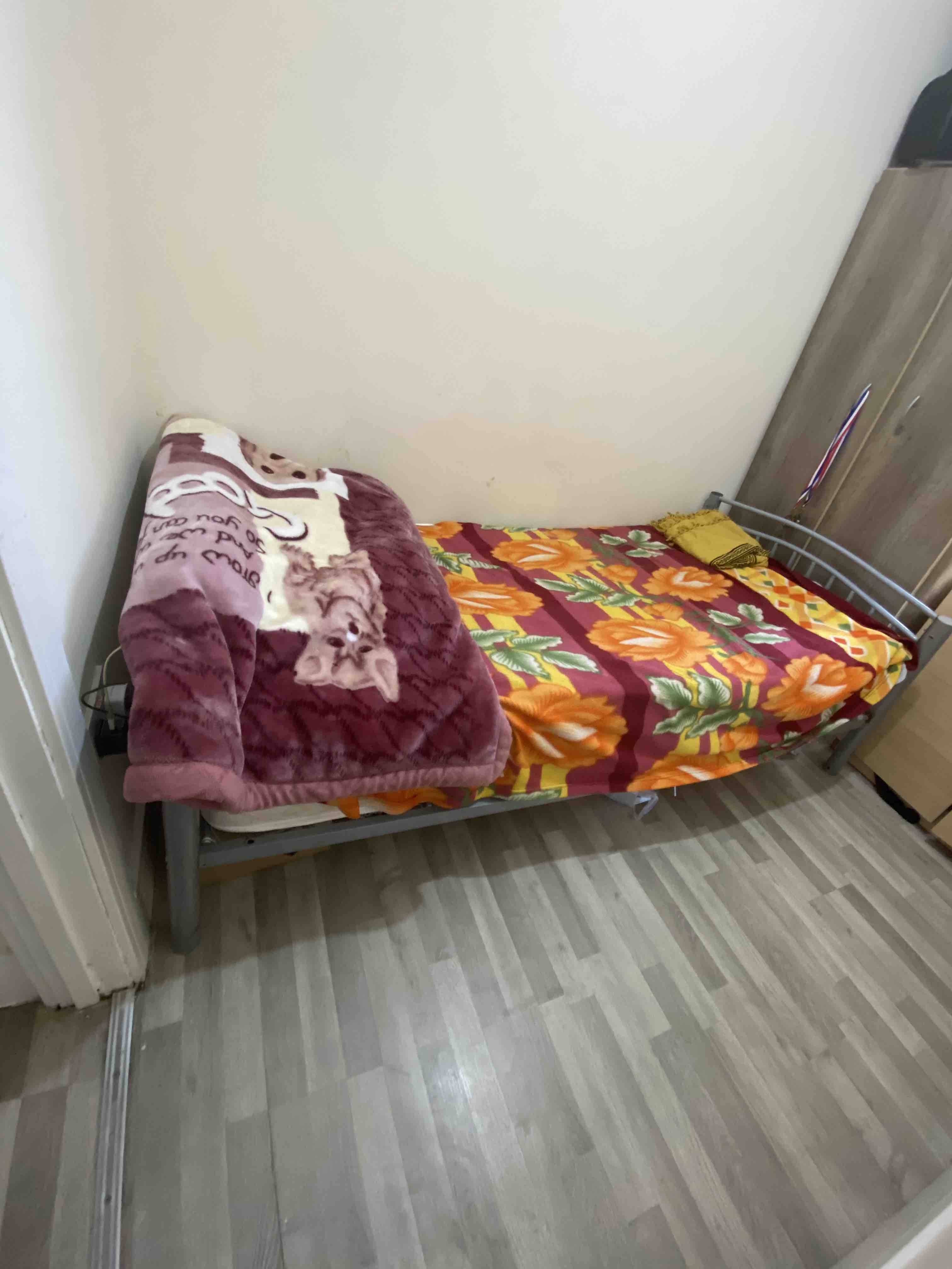 2 bedrooms RoomsLocal image