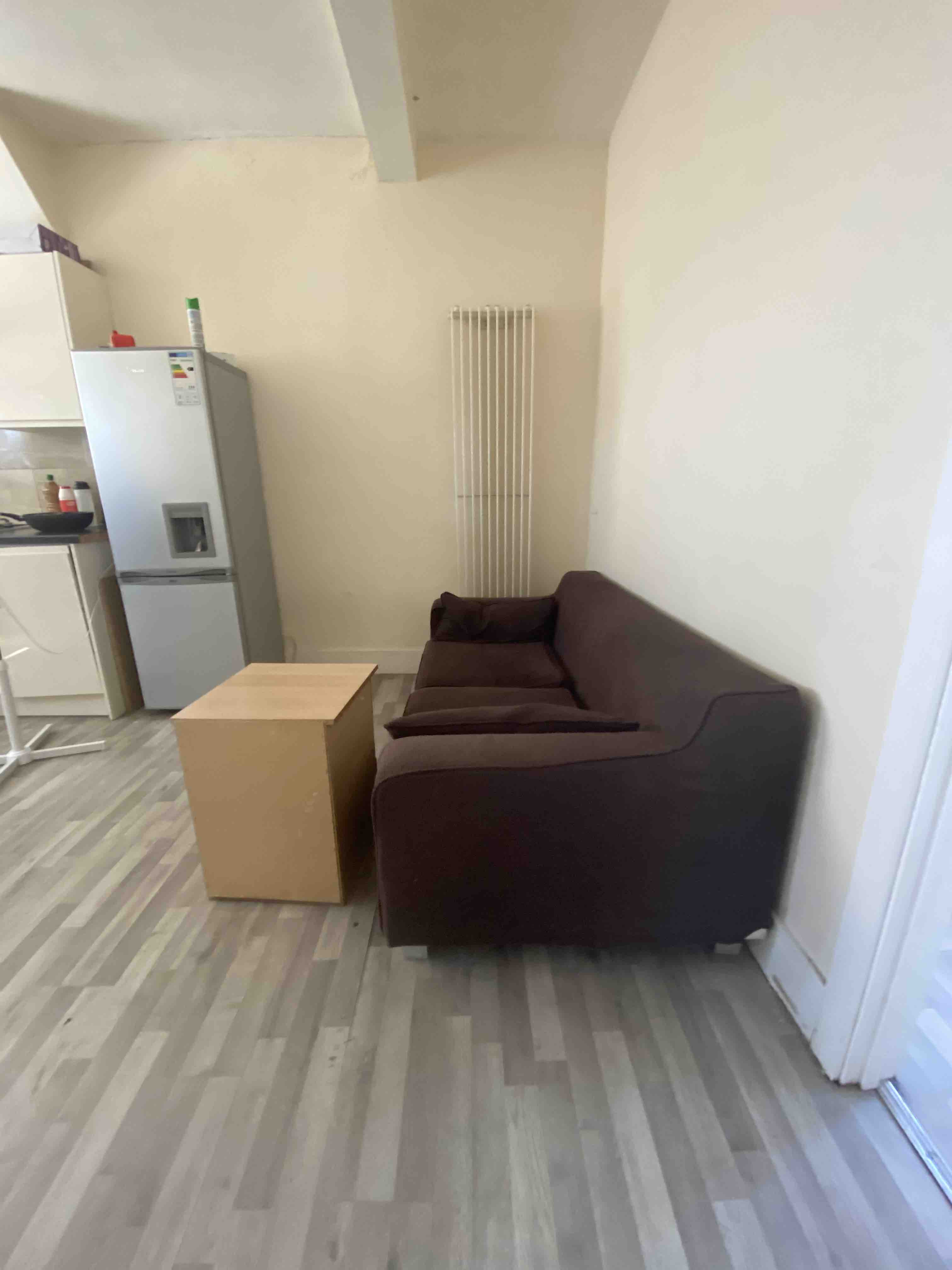 2 bedrooms RoomsLocal image