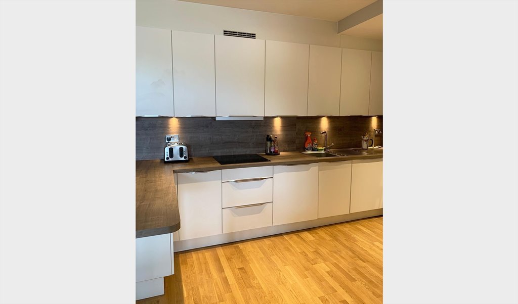 Large Double in Converted Textile factory in Dalston E8 RoomsLocal image