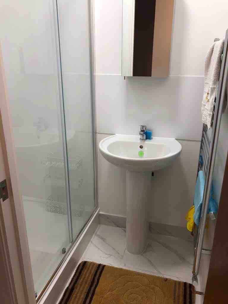 1 bedroom in Shared flat RoomsLocal image