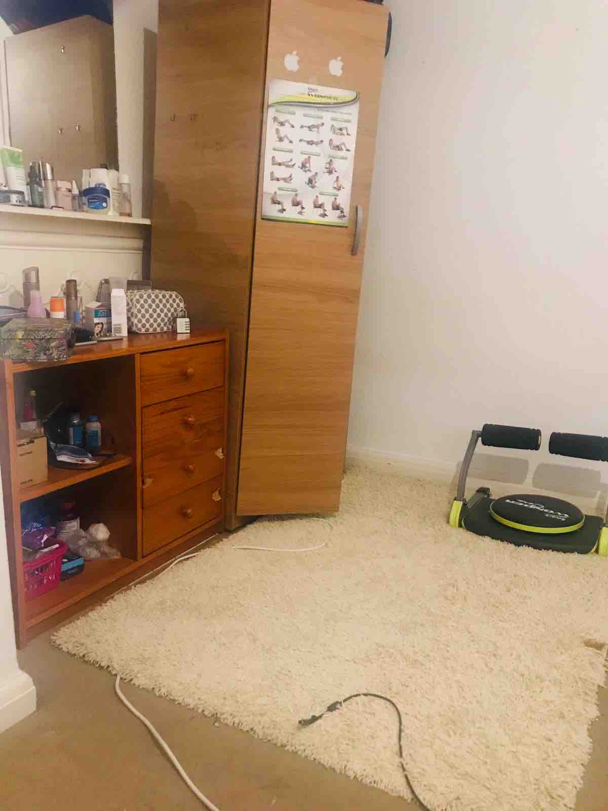 room available RoomsLocal image