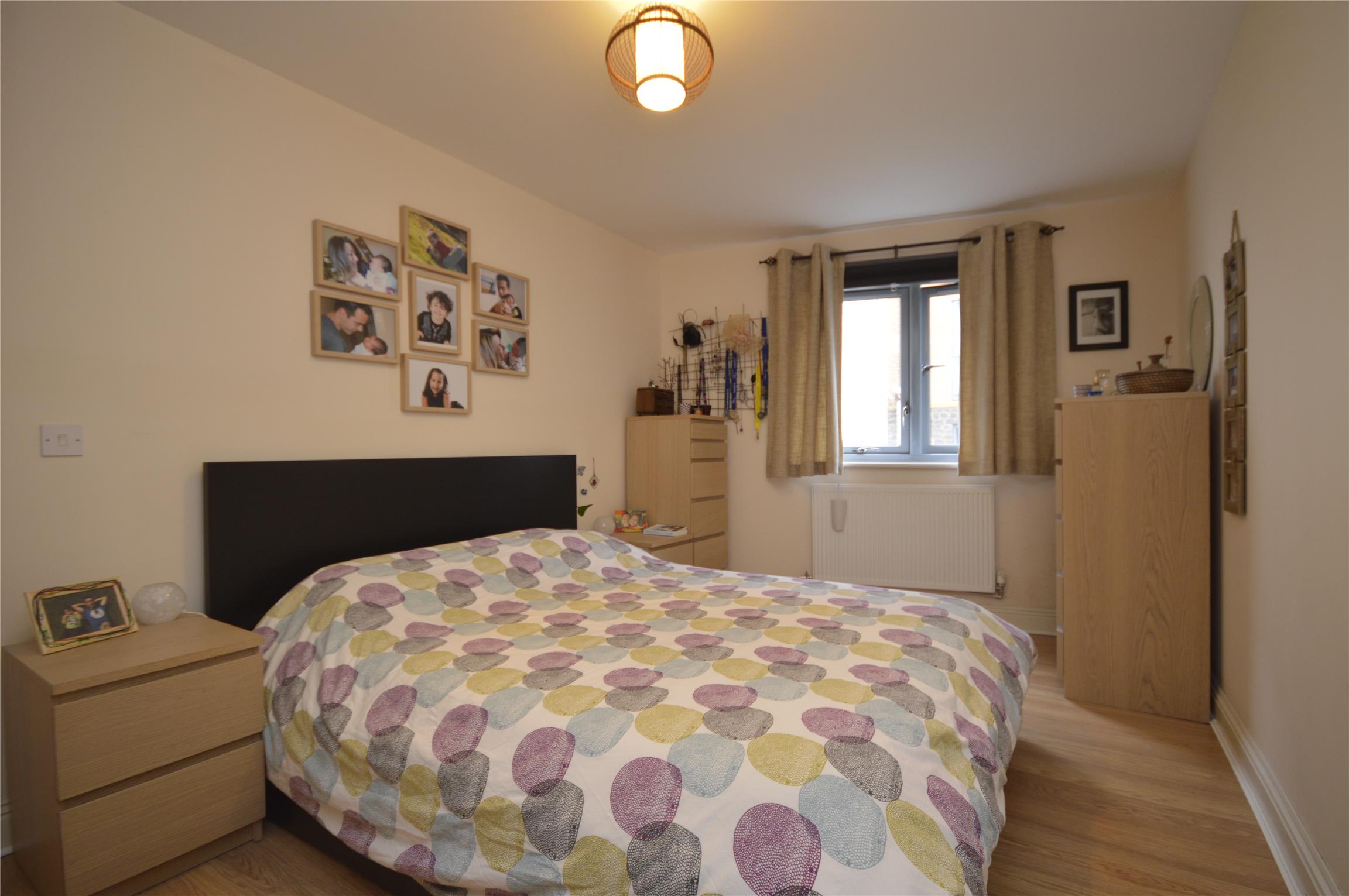 This lovely 2 bedroom property based in the heart of Clapham image
