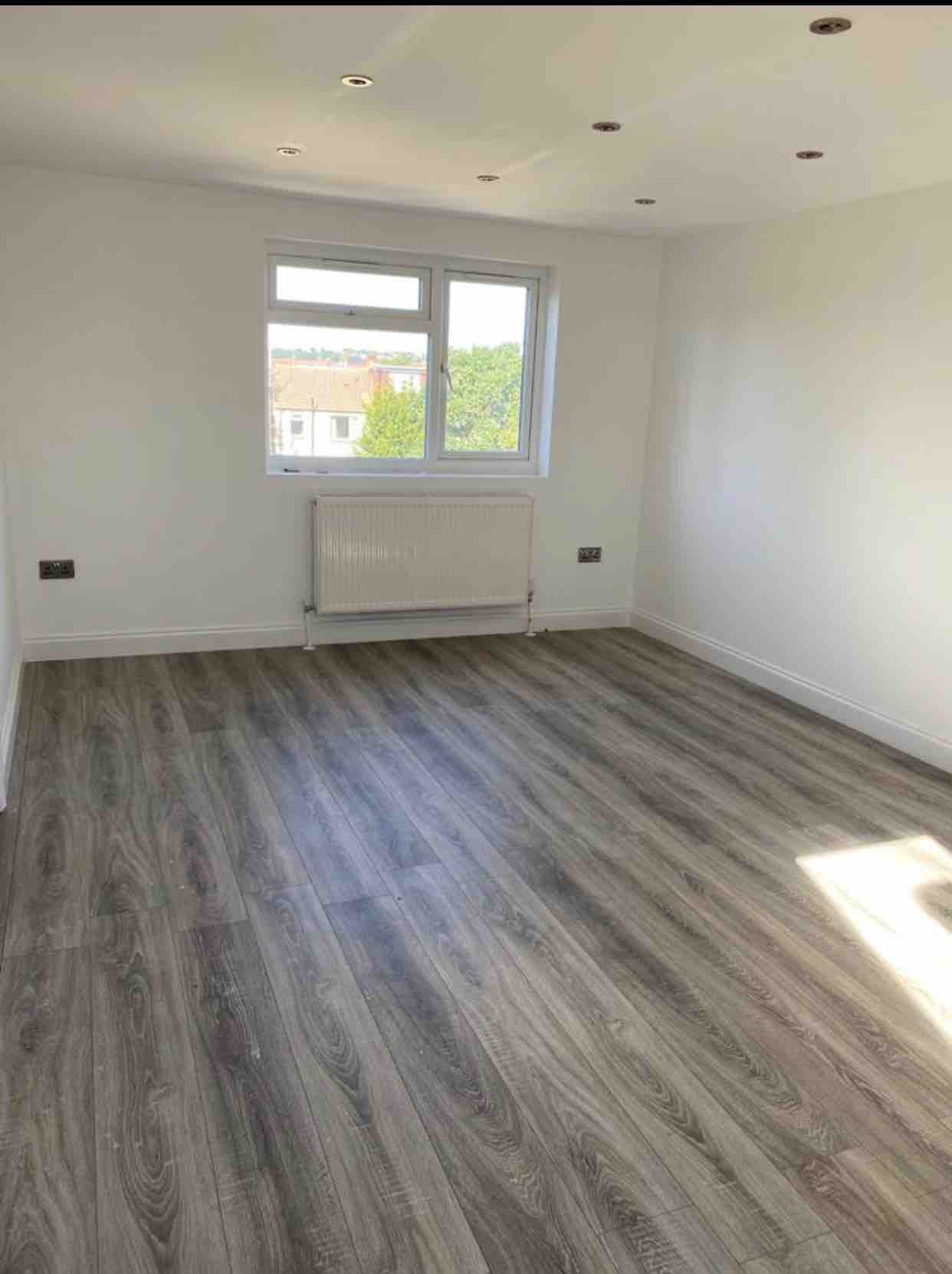  RoomsLocal image