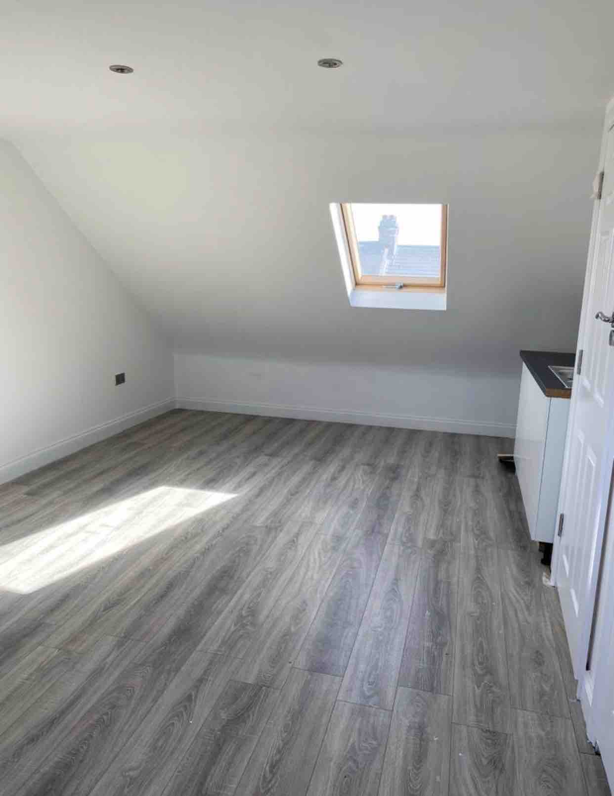  RoomsLocal image