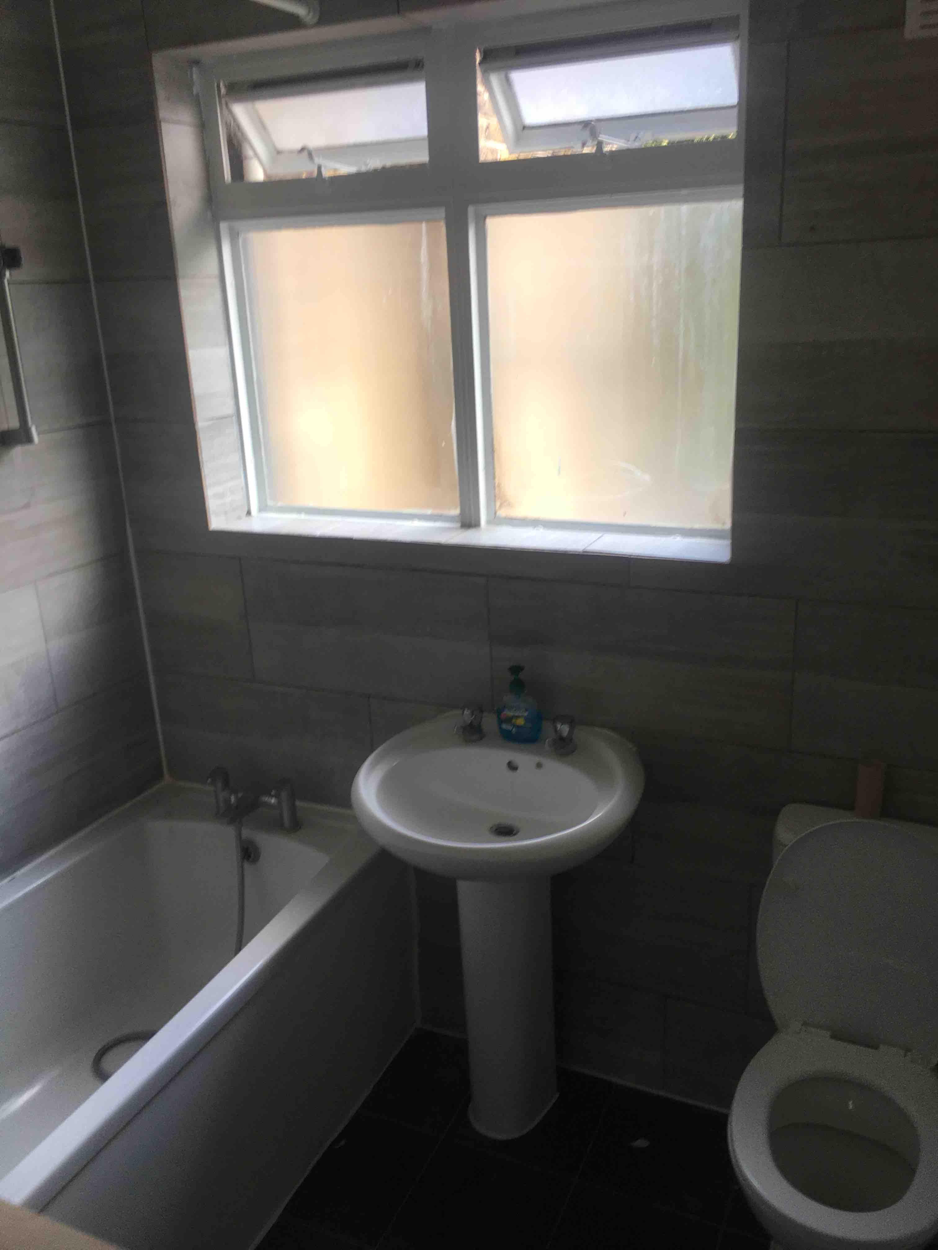  RoomsLocal image