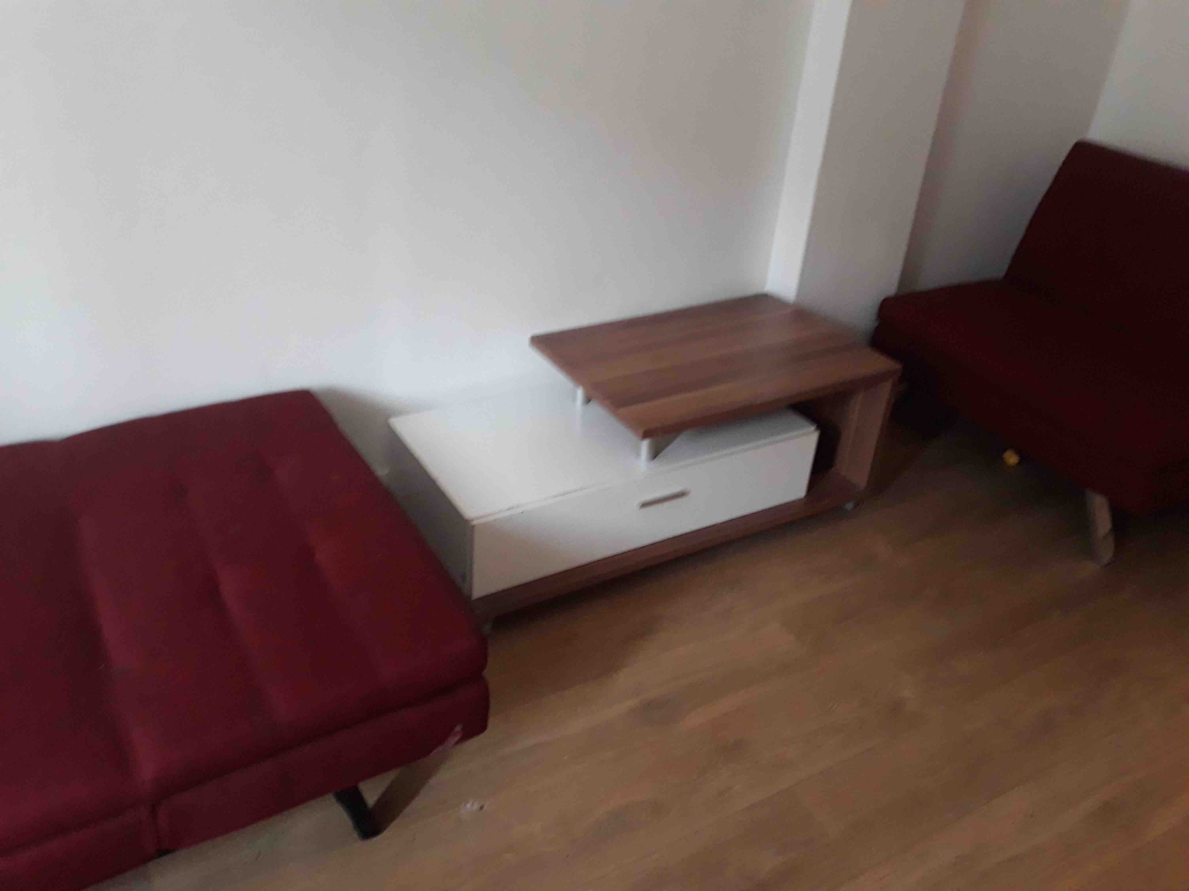 1 Bed room RoomsLocal image