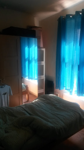 1 bed in burnley 300 a month RoomsLocal image