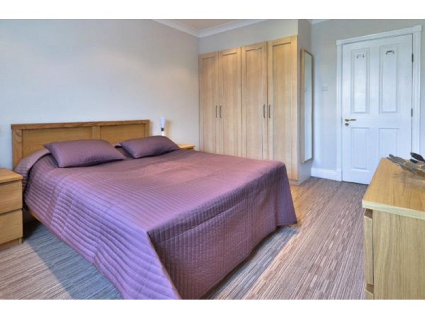 Fantastic Two Double Bedroom Apartment in the Heart of the City. image