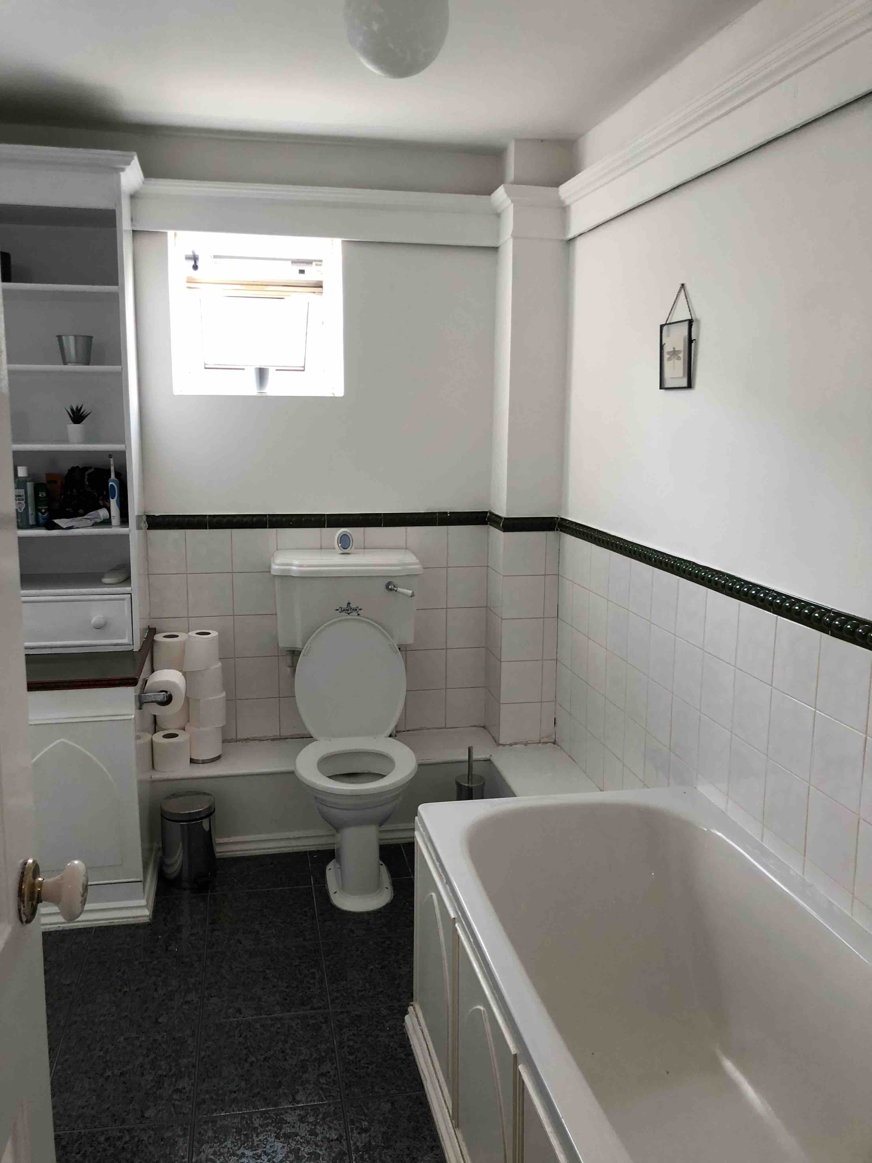 1 bedroom RoomsLocal image