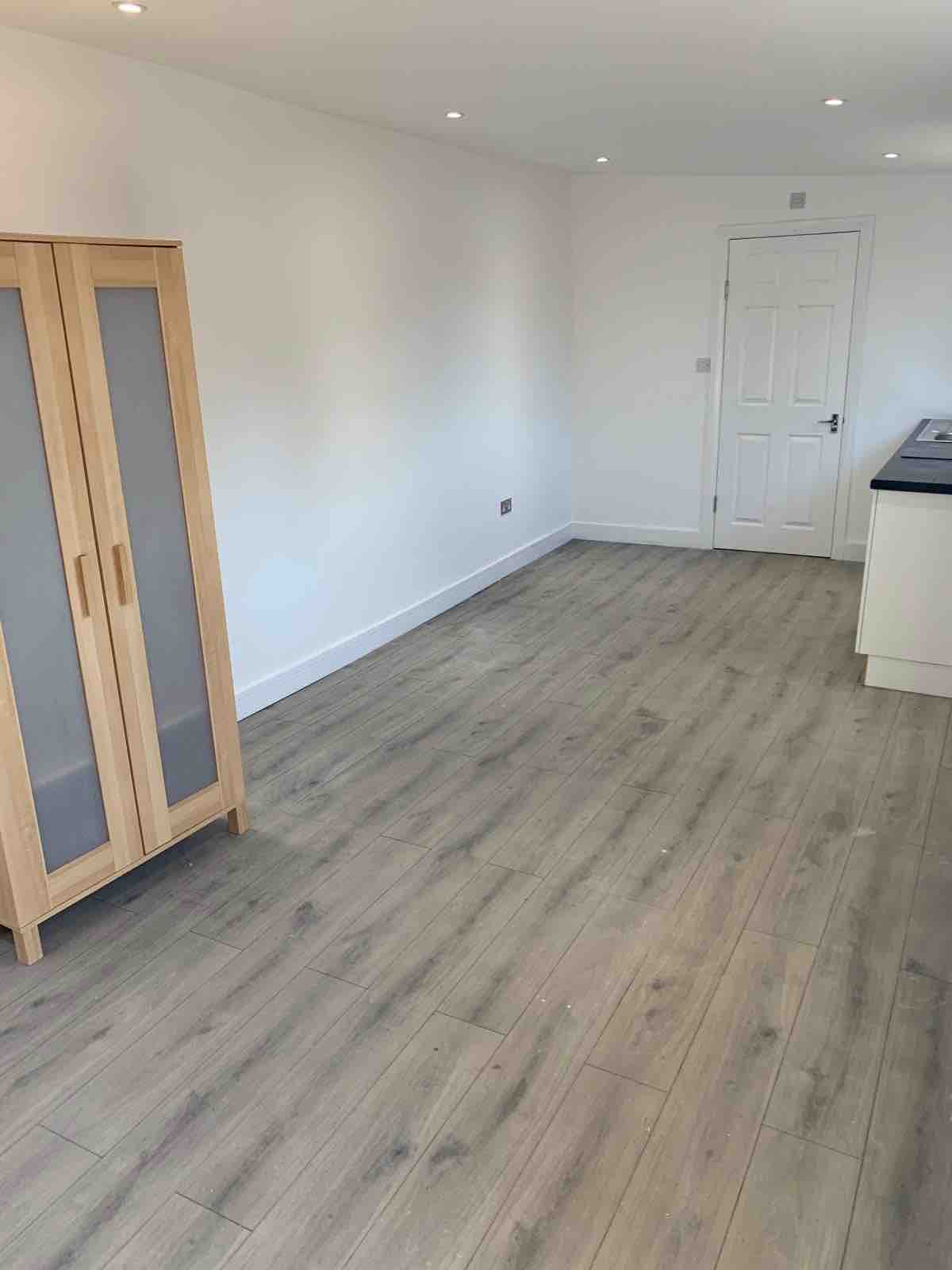  RoomsLocal image