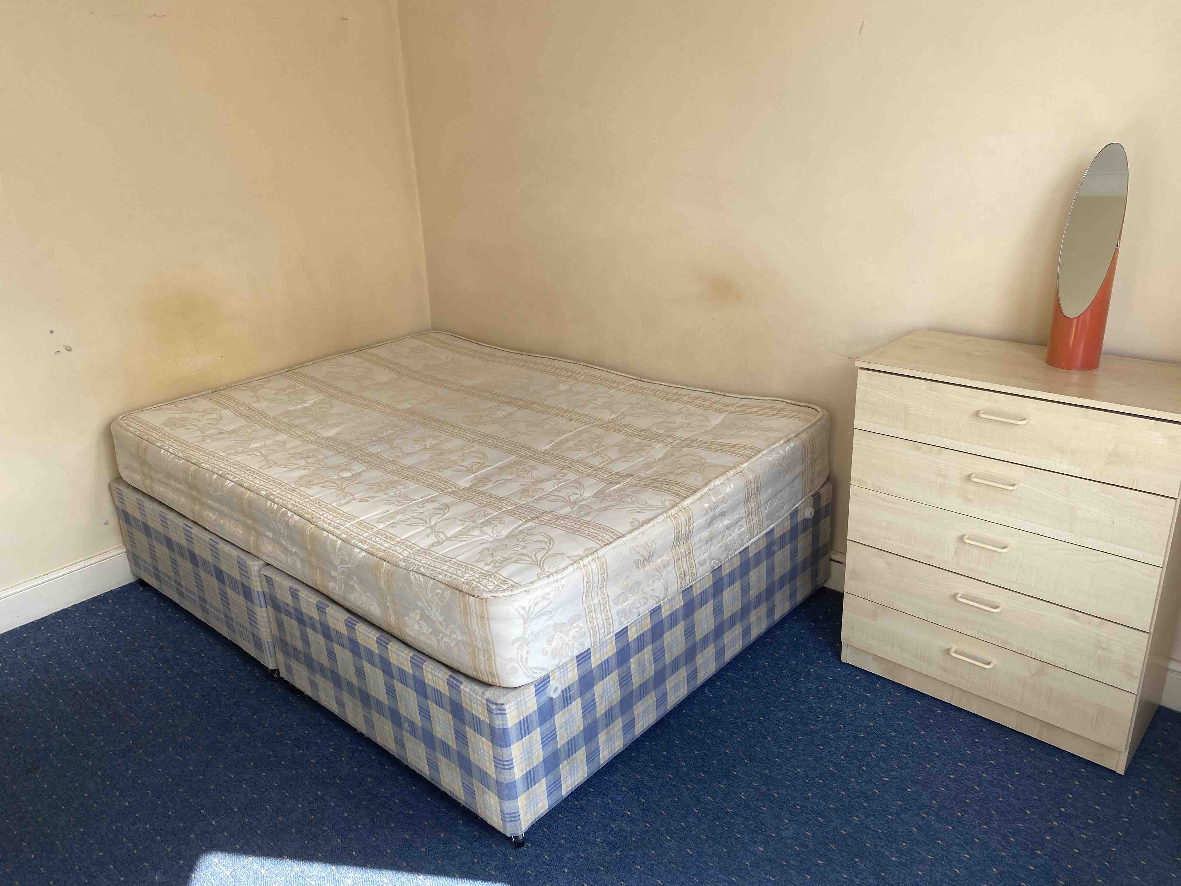  RoomsLocal image