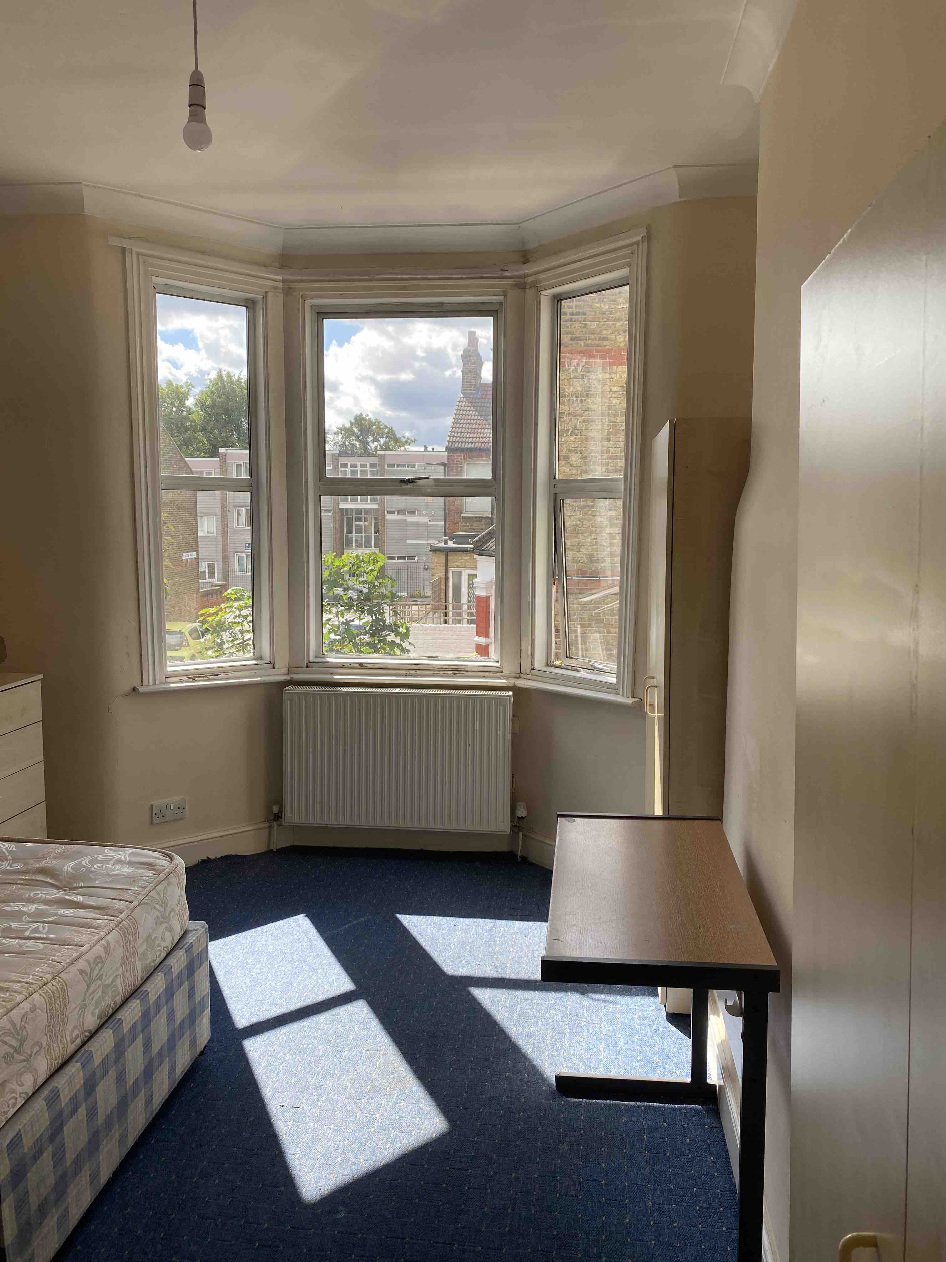  RoomsLocal image