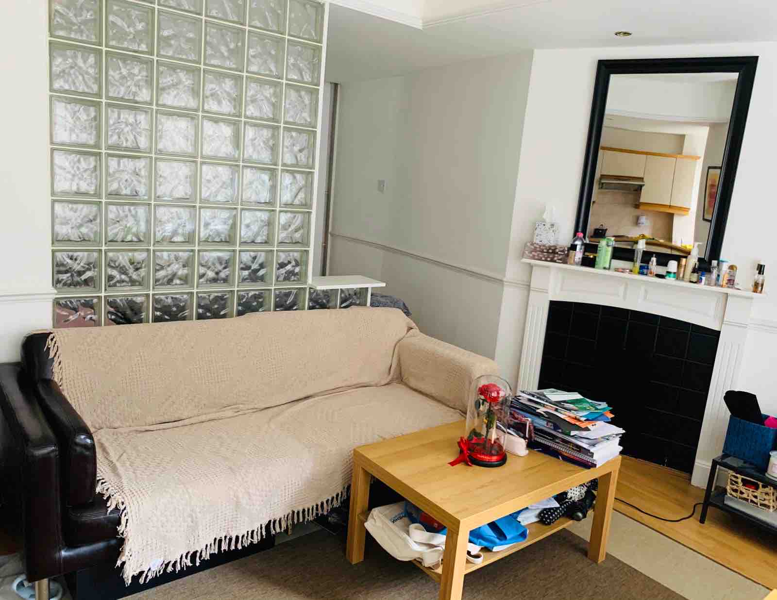 1 bed flat RoomsLocal image