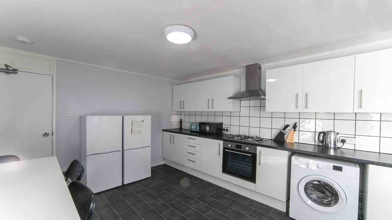 Flat to share RoomsLocal image