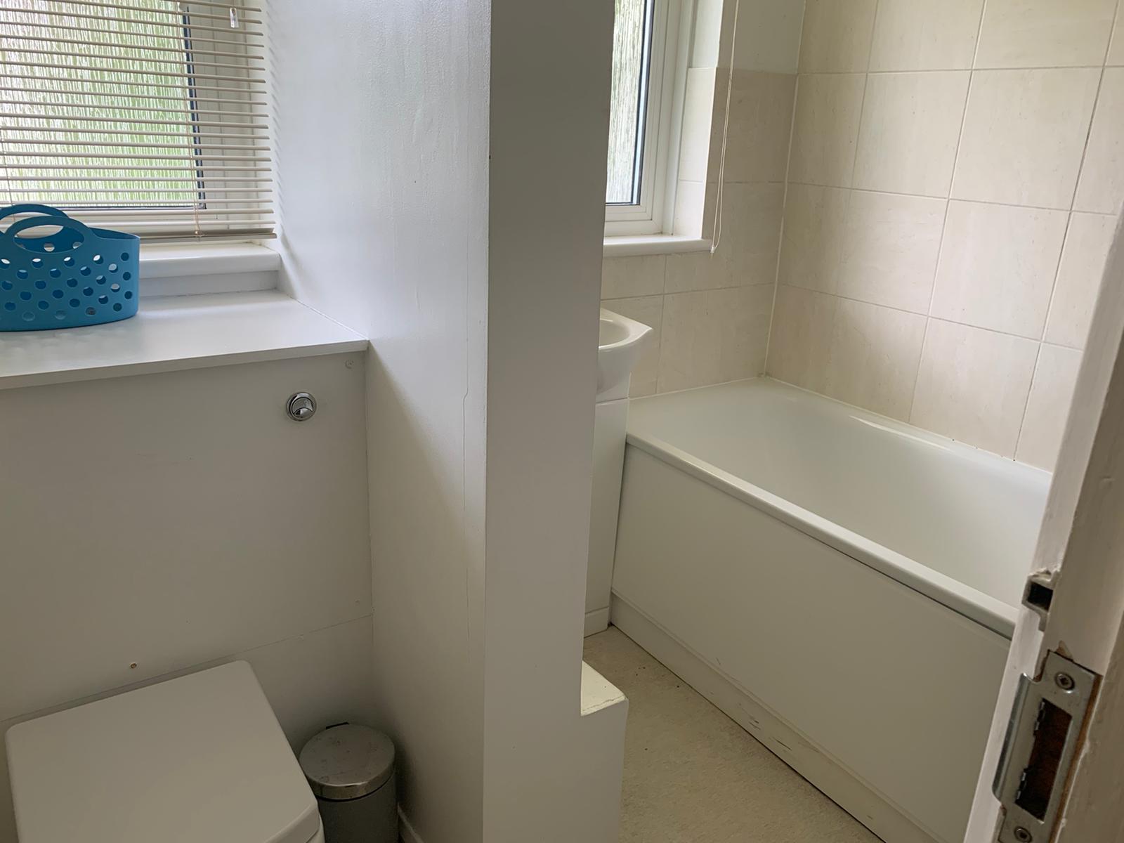 Room near to Kilburn RoomsLocal image