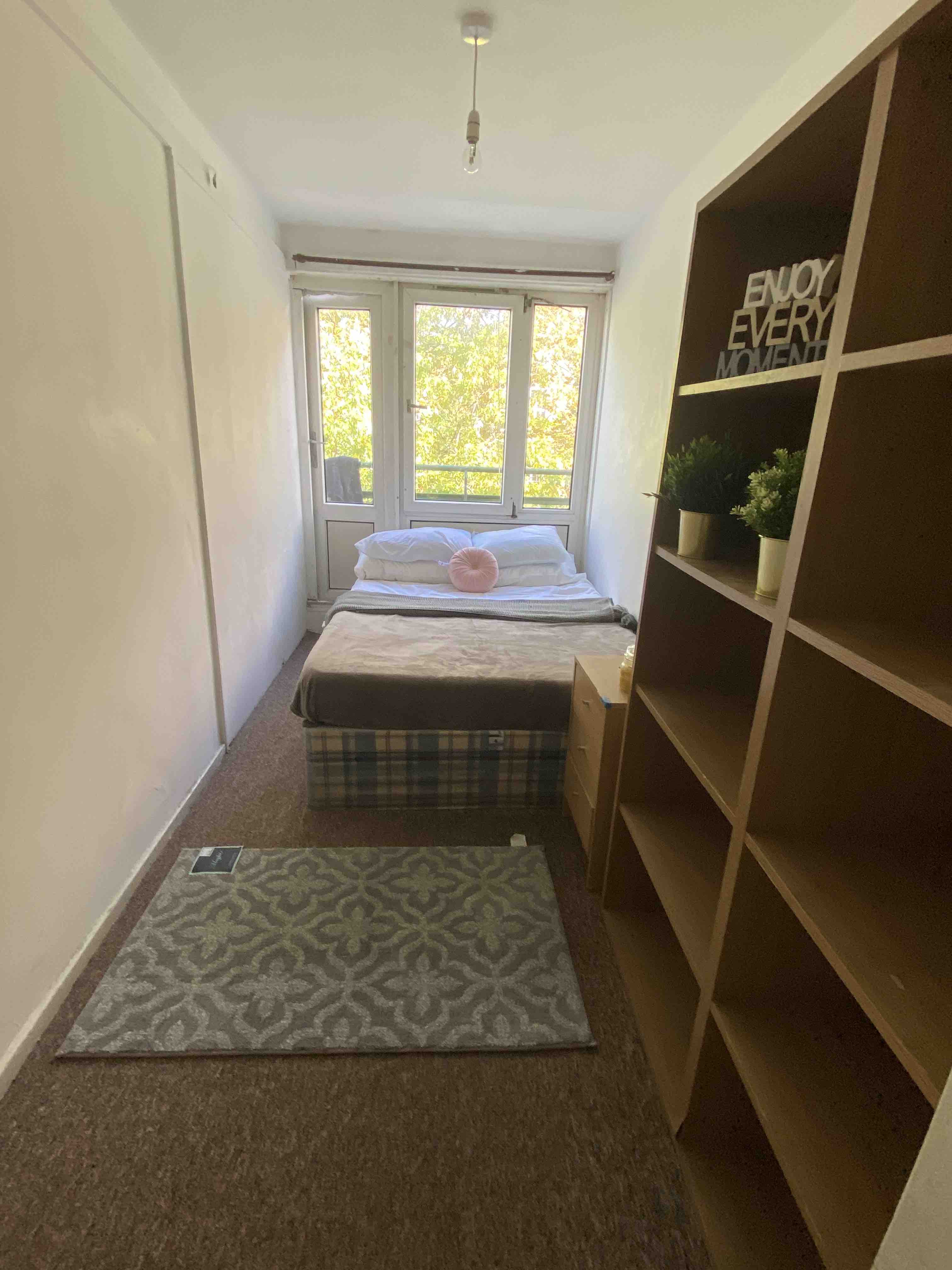  RoomsLocal image